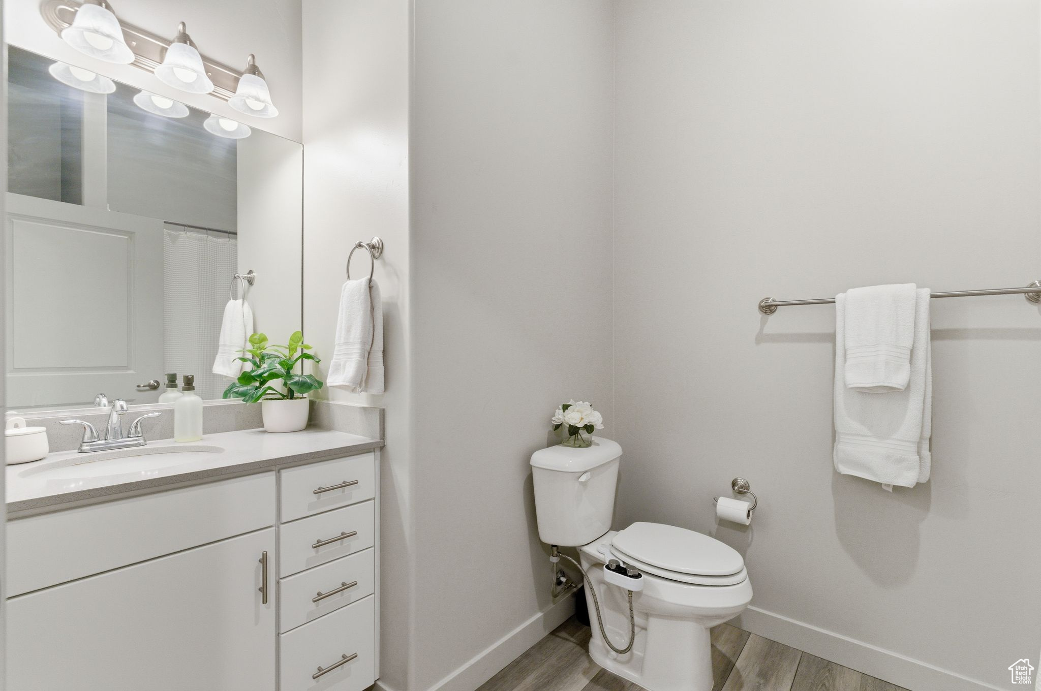 RED VISTA CONDOMINIUMS 1 - Residential