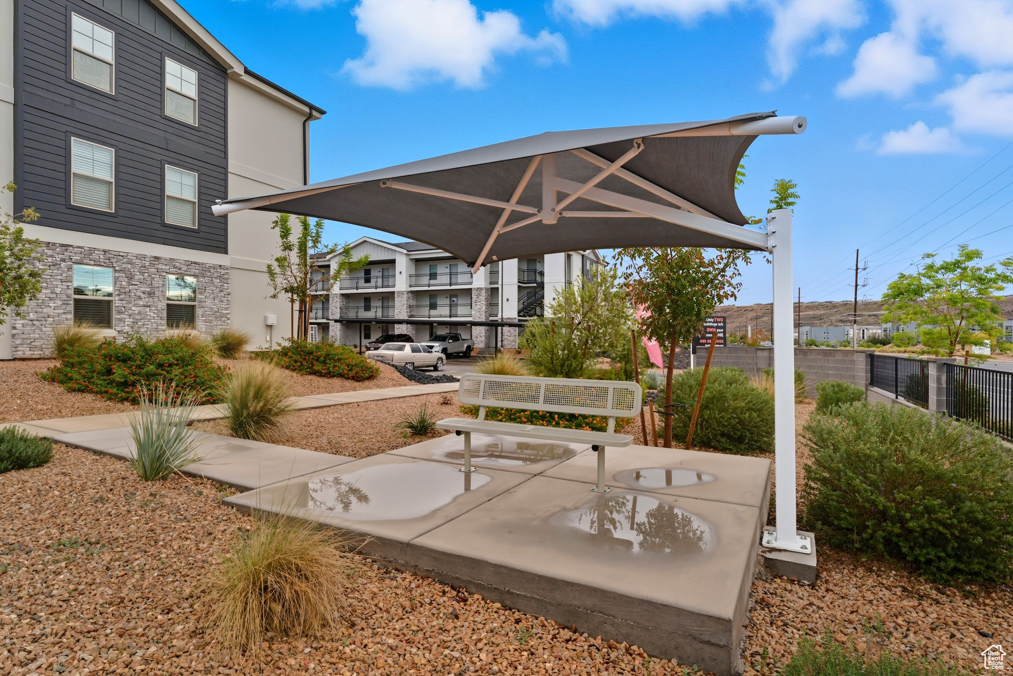 RED VISTA CONDOMINIUMS 1 - Residential