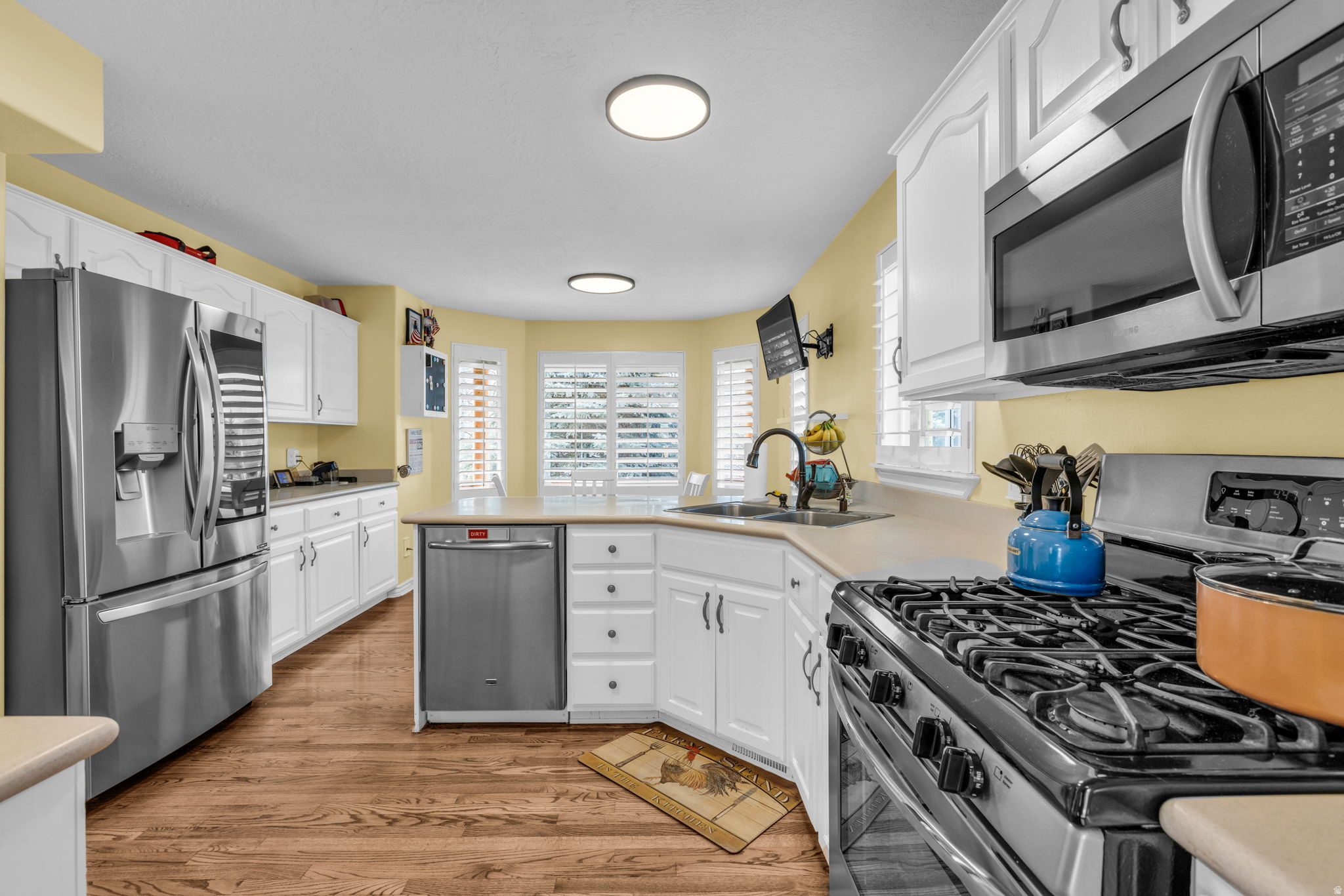 PINEBROOK - Residential