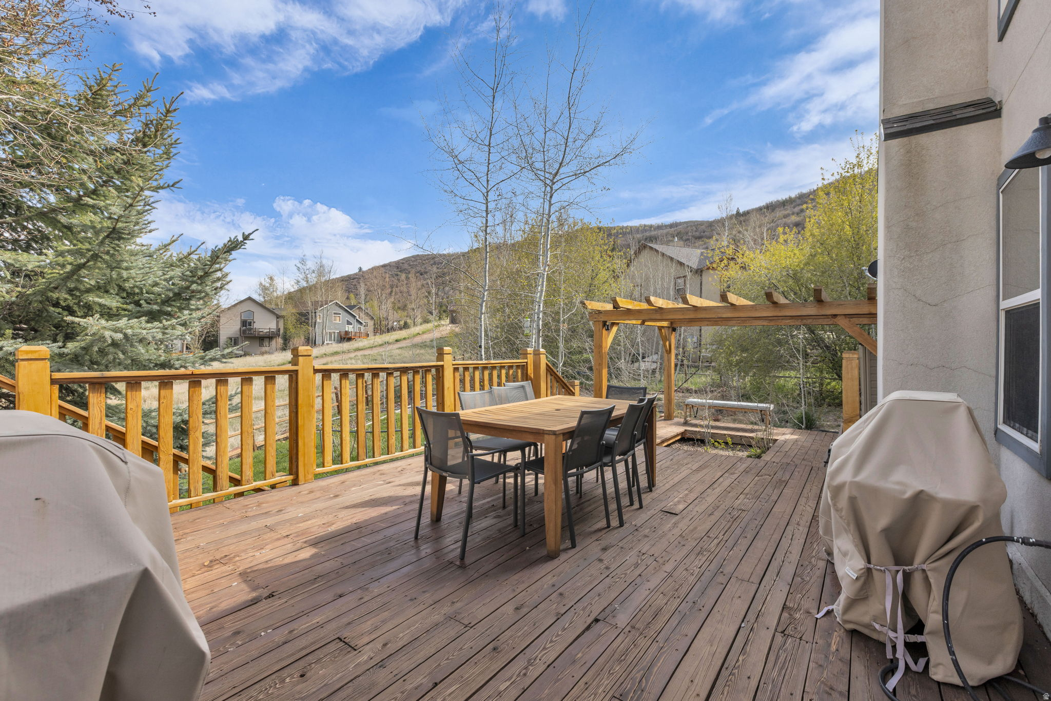 PINEBROOK - Residential