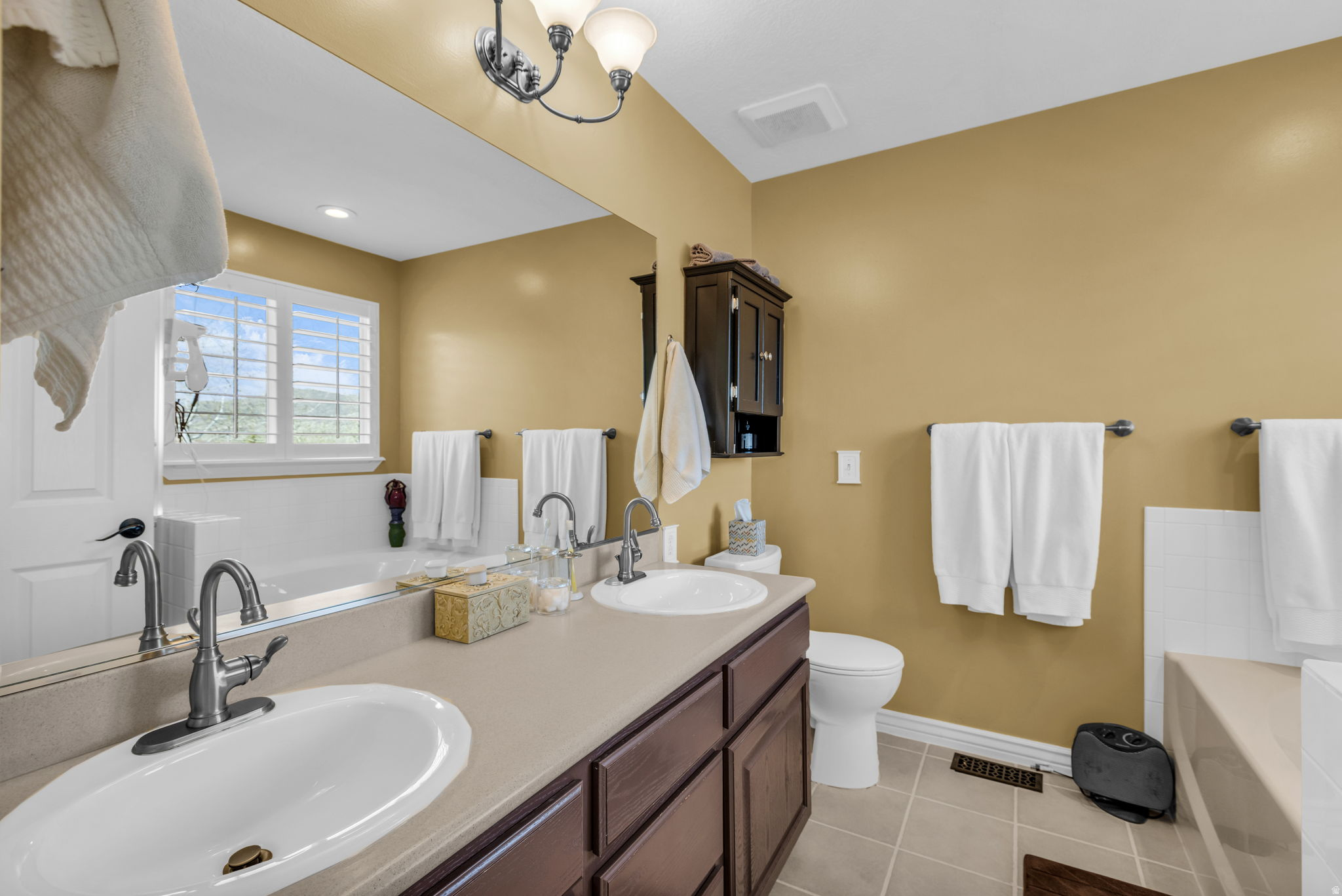 PINEBROOK - Residential