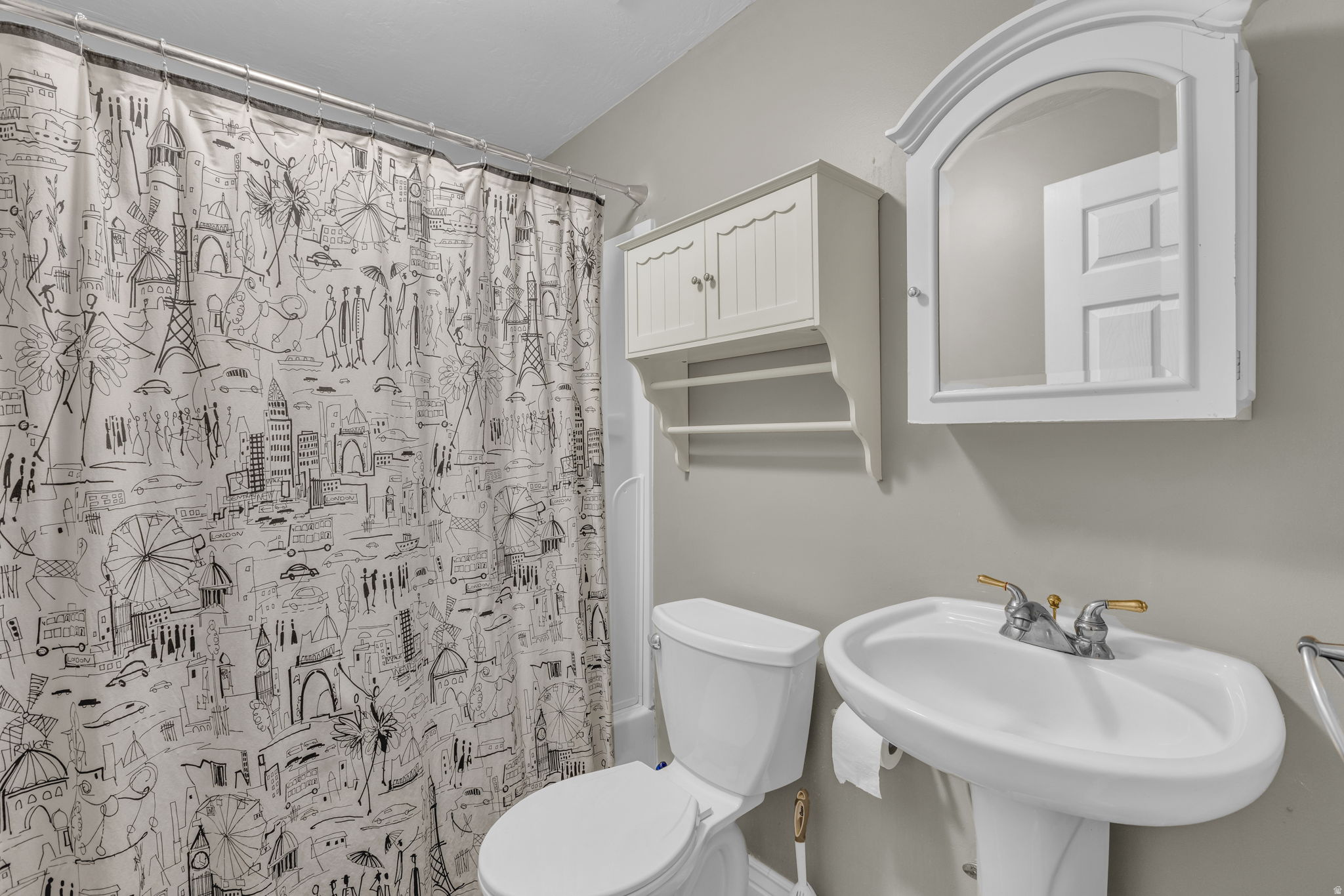 PINEBROOK - Residential