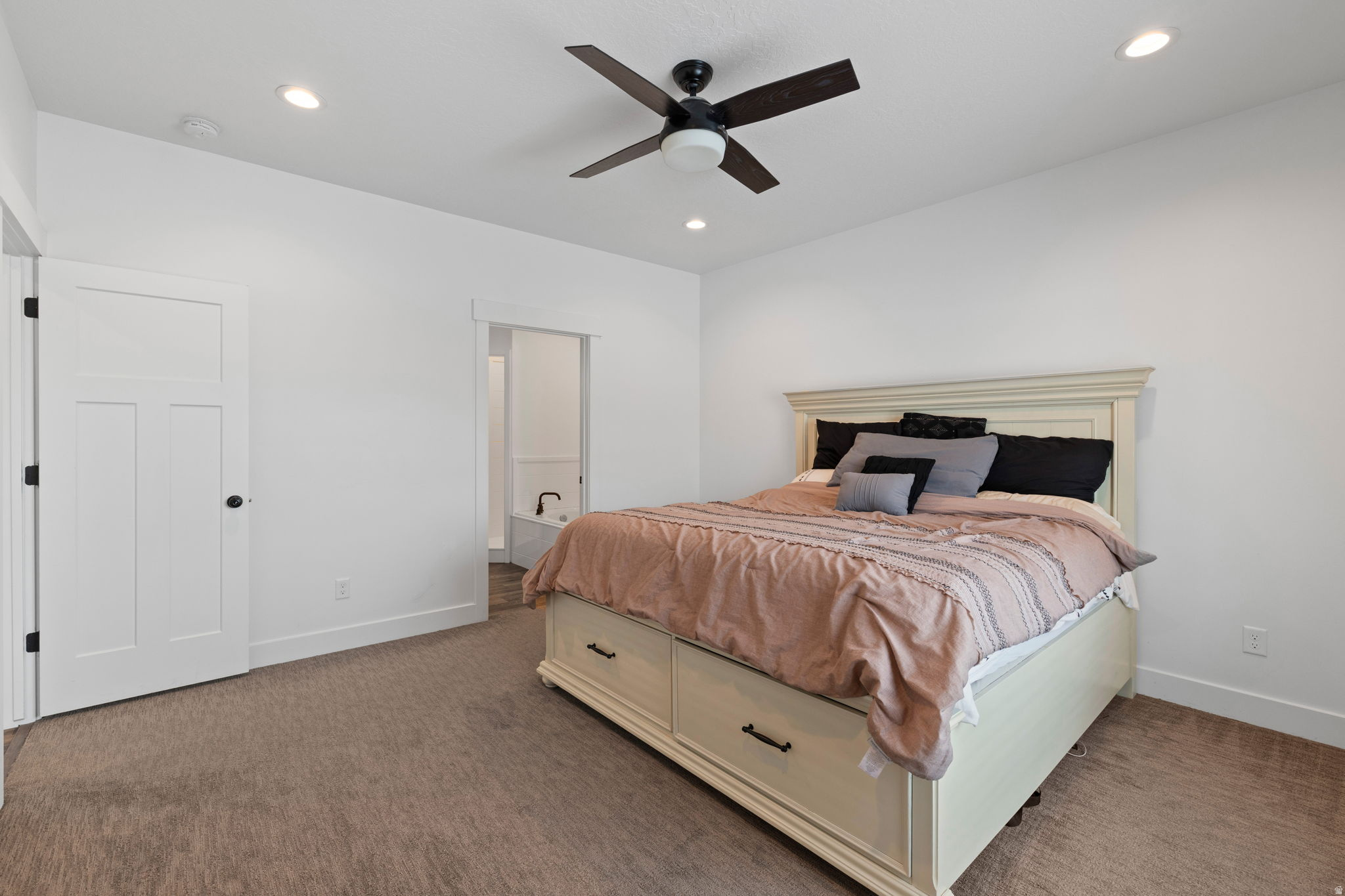 HERITAGE NORTH - Residential