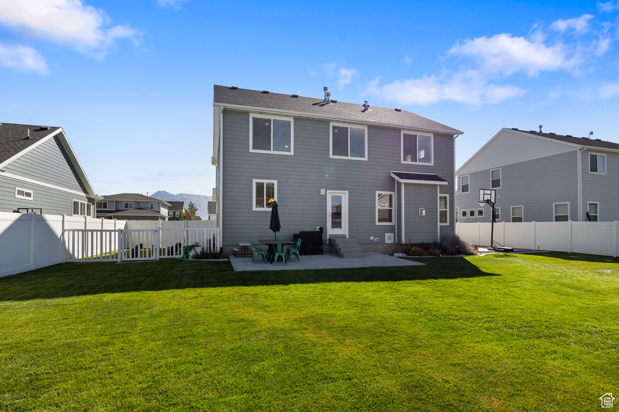 WILLOW PARK RIVER - Residential