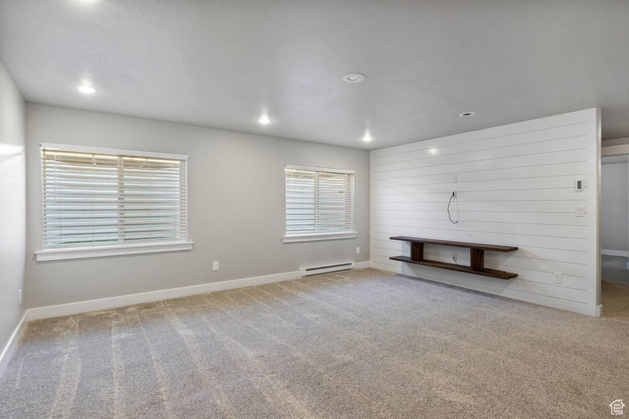 WILLOW PARK RIVER - Residential