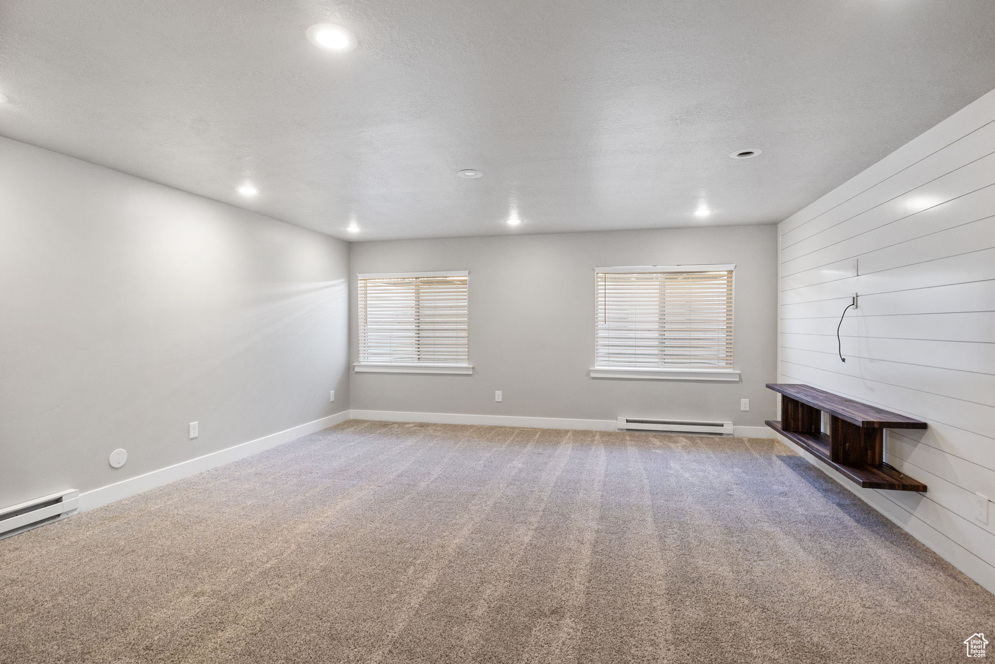 WILLOW PARK RIVER - Residential