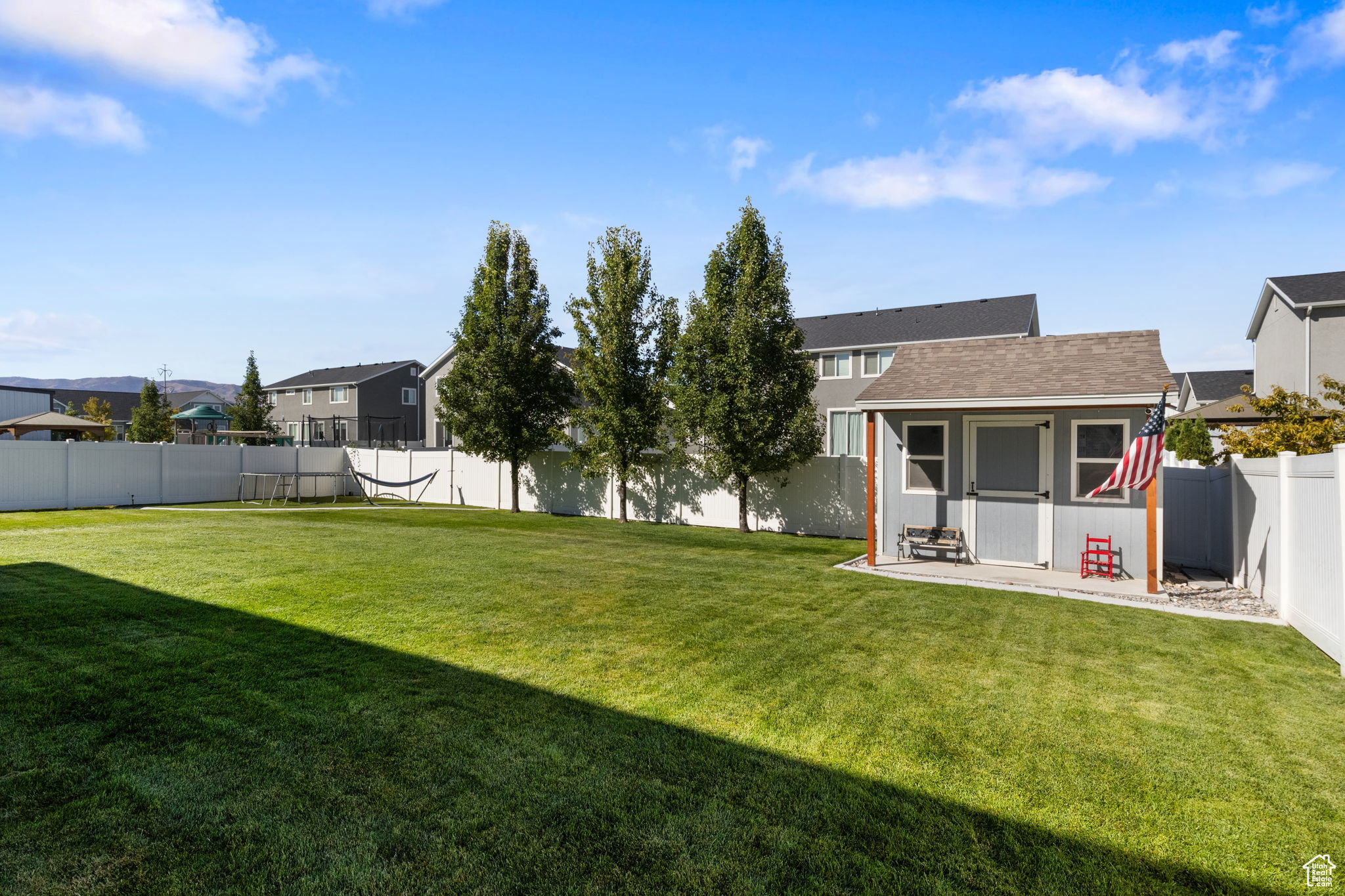 WILLOW PARK RIVER - Residential