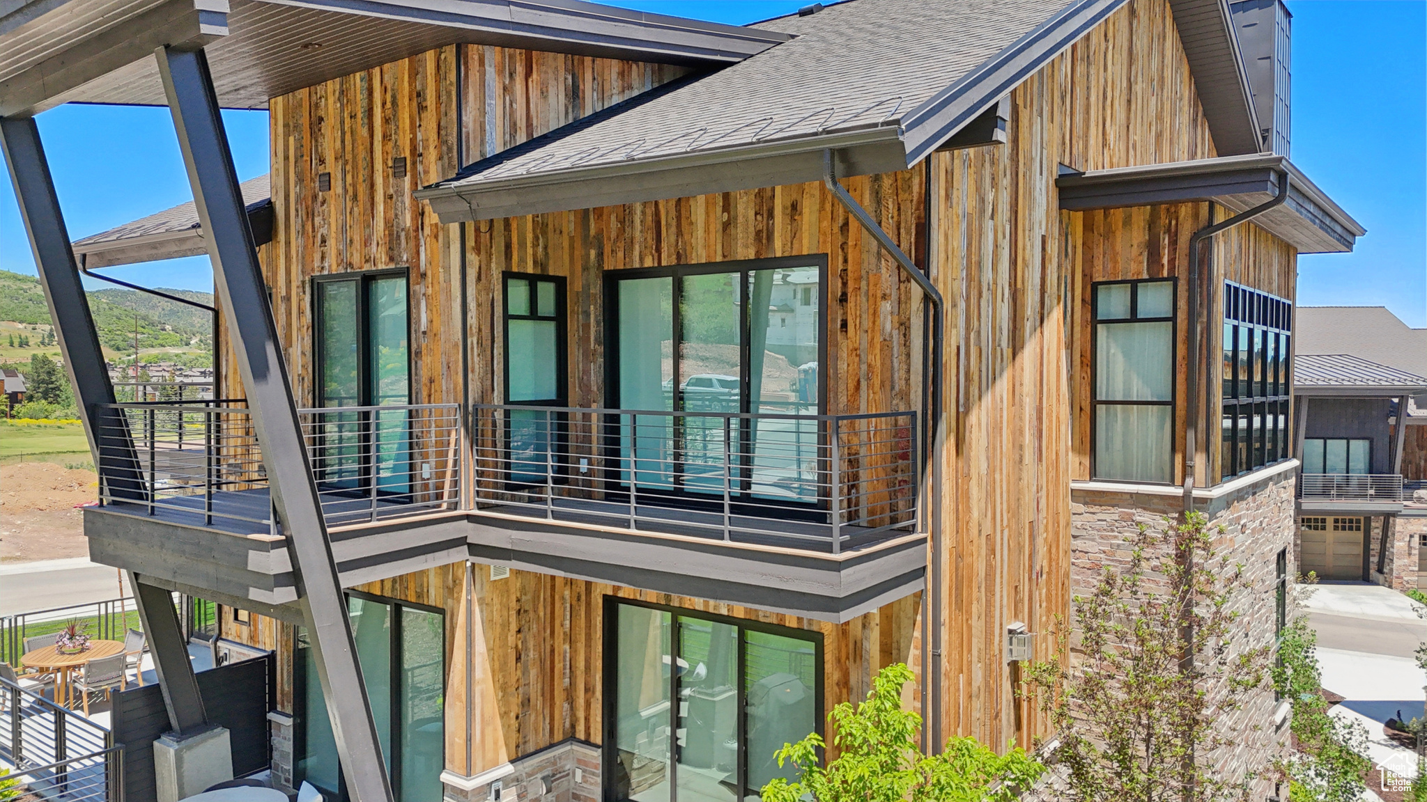 WHITEPINECANYONVILG - Residential