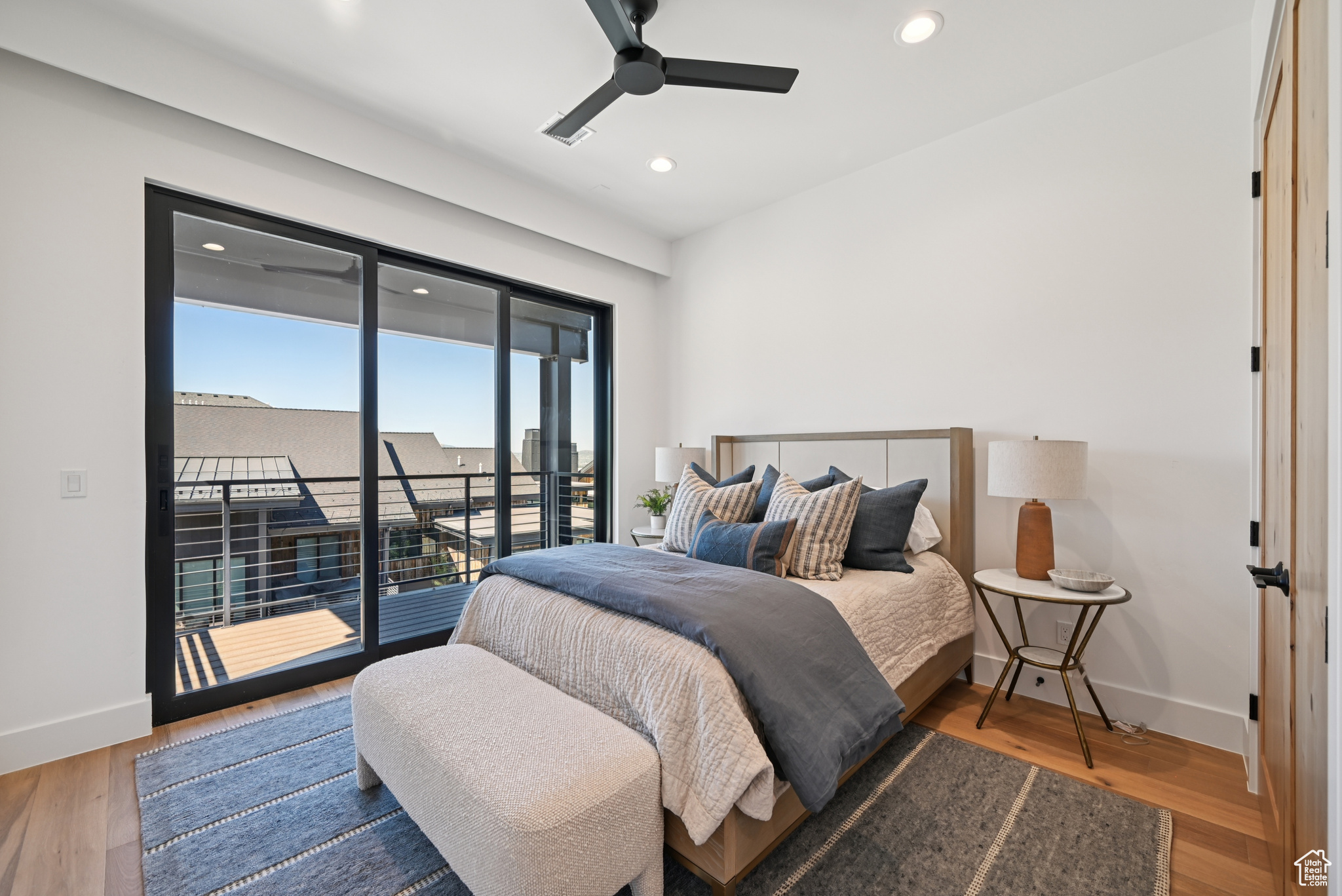 WHITEPINECANYONVILG - Residential