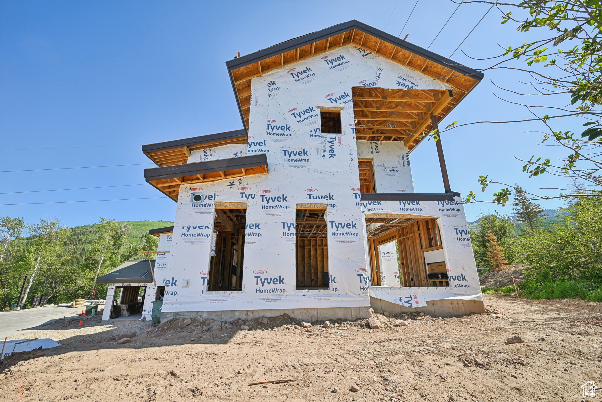 WHITEPINECANYONVILG - Residential