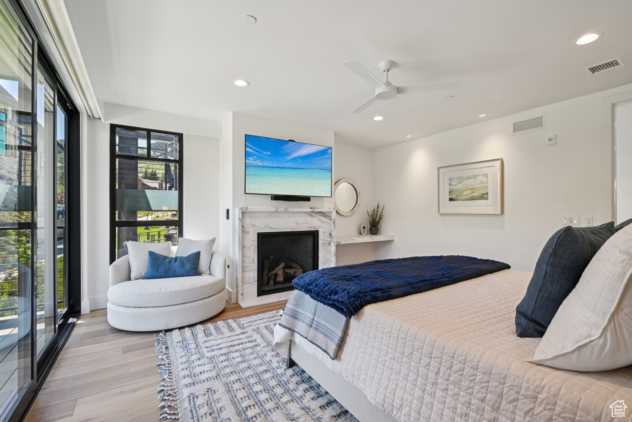 WHITEPINECANYONVILG - Residential