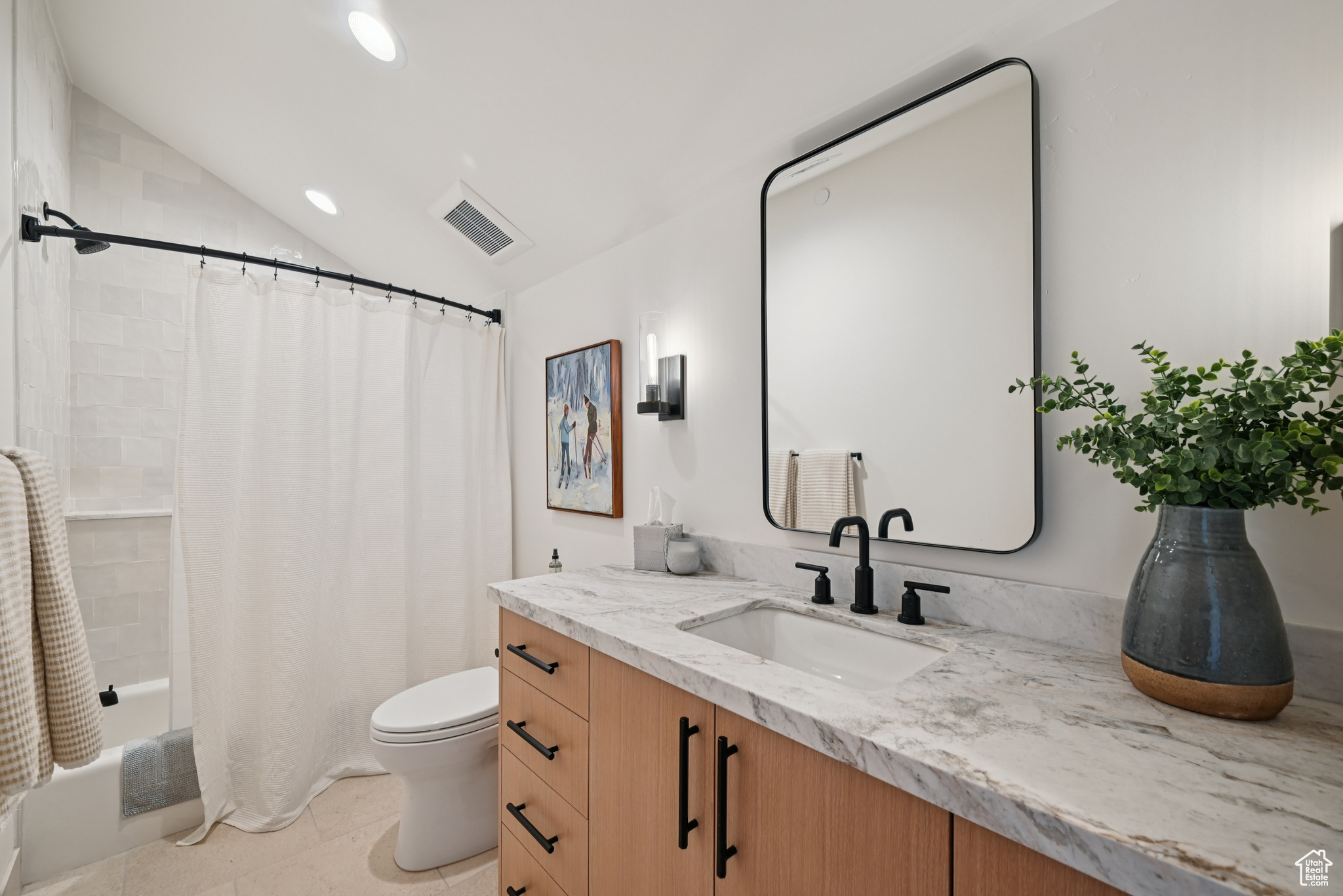 WHITEPINECANYONVILG - Residential