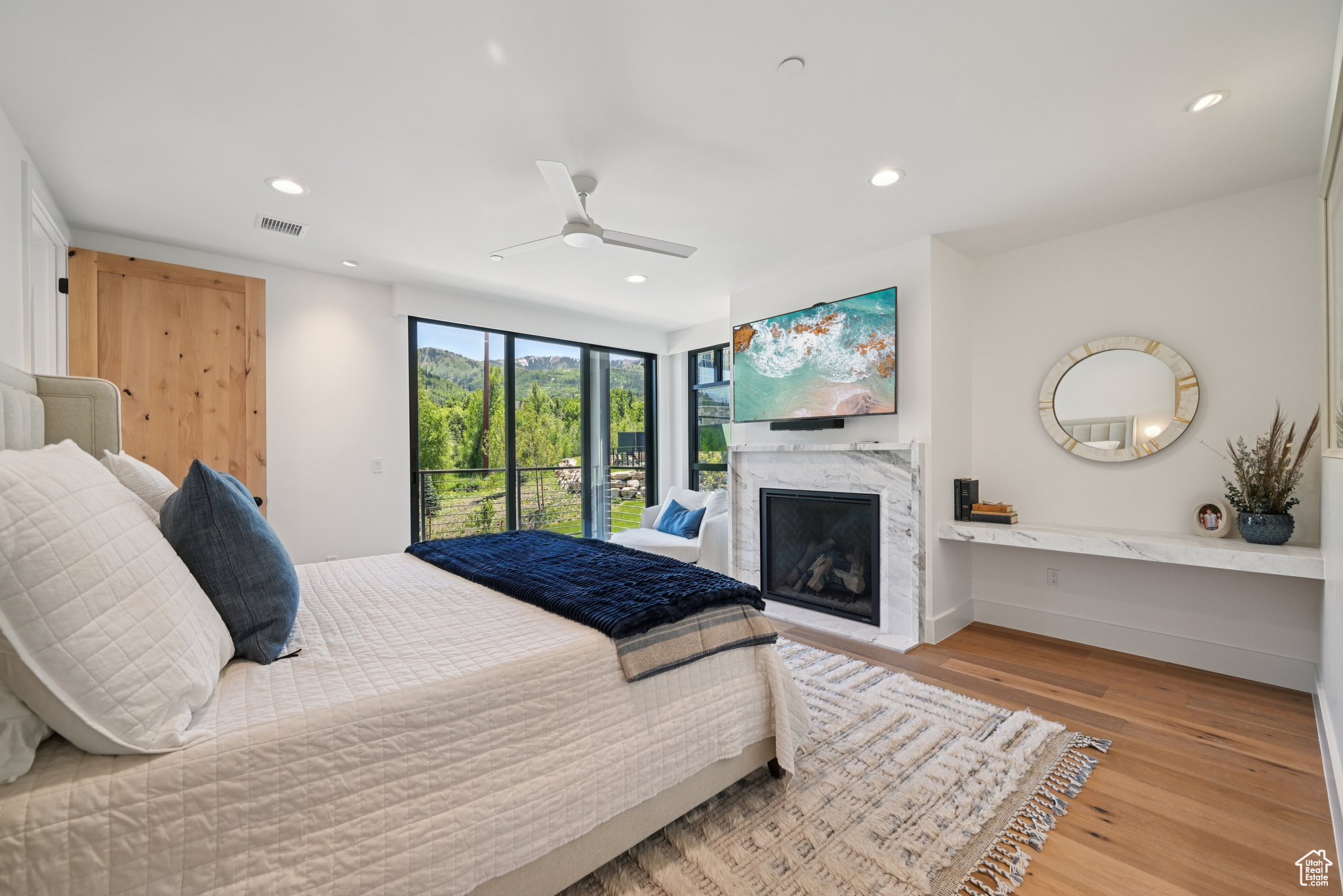 WHITEPINECANYONVILG - Residential