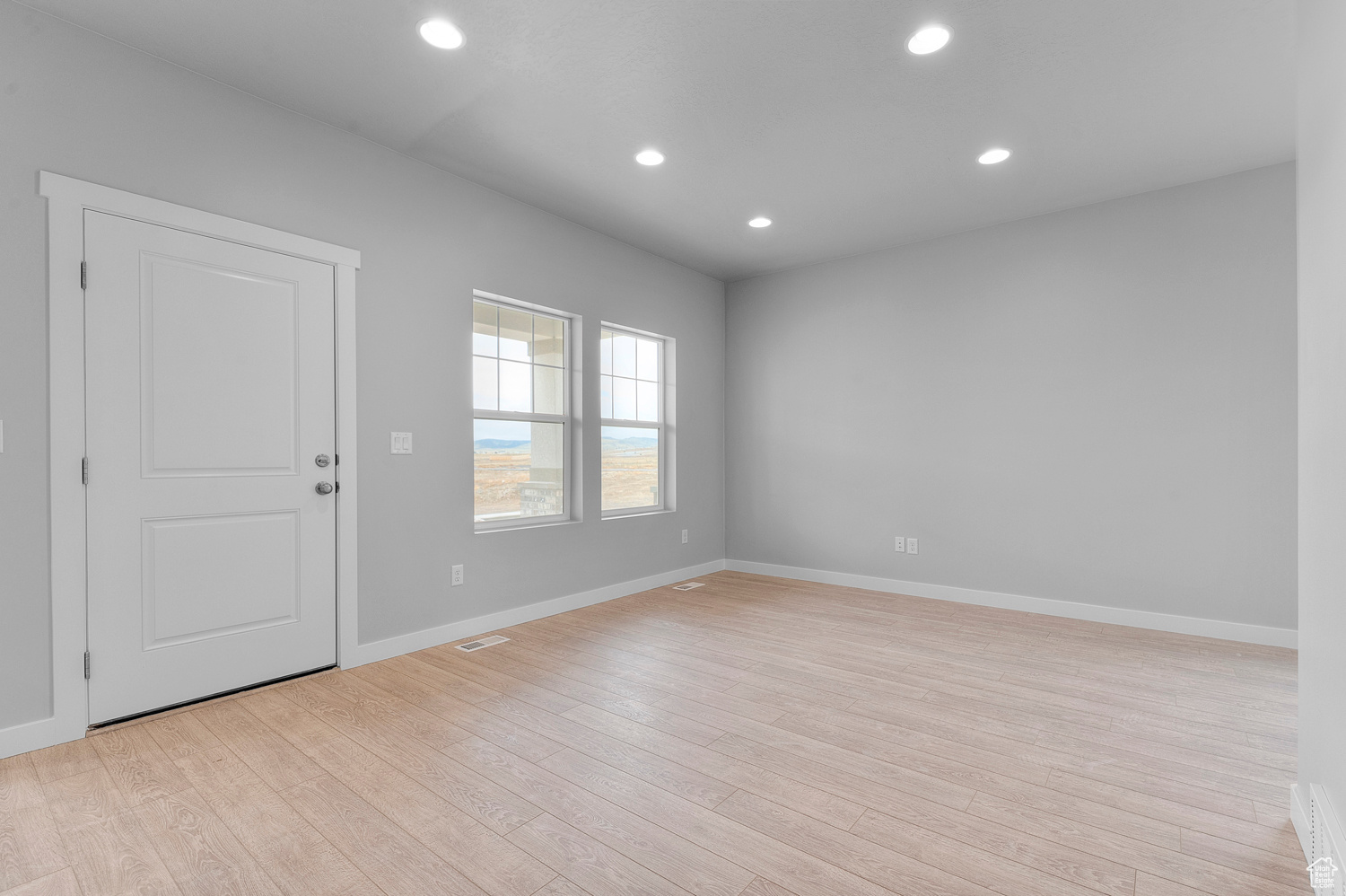 6777 N Star Lake Dr, Eagle Mountain, Utah image 4