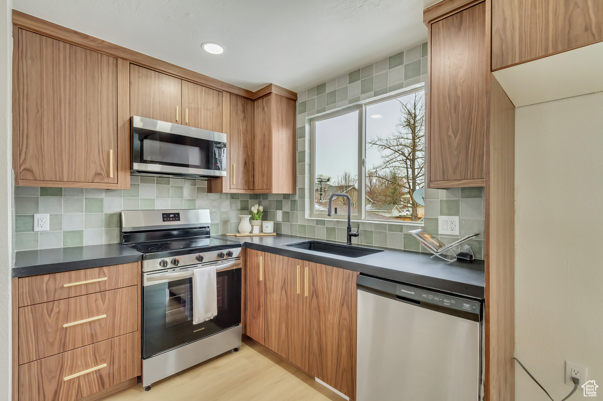 3258 W 6960, West Jordan, Utah image 6