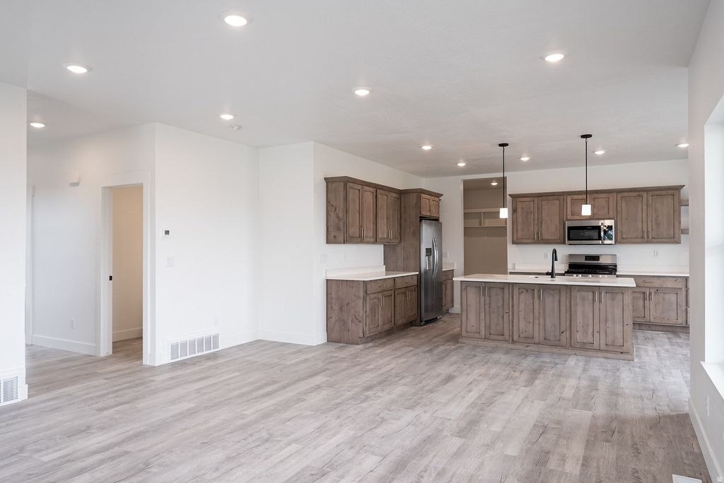 Photo of 729 E 2475 N, North Logan, UT 84341 (MLS # 2148948)