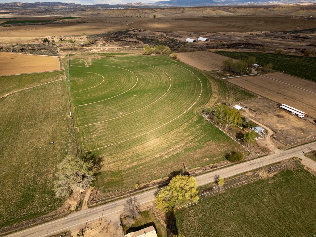 Photo of 5602 S 9500 E, Jensen, UT 84035 (MLS # 2149512)