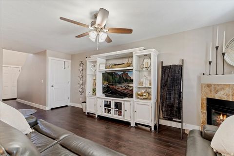 Tiny photo for 2064 S ORCHARD DR, Bountiful, UT 84010 (MLS # 2124872)
