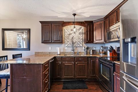 Tiny photo for 2064 S ORCHARD DR, Bountiful, UT 84010 (MLS # 2124872)