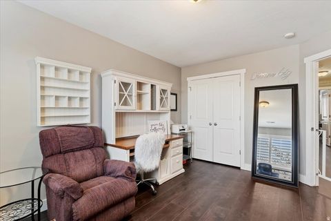 Tiny photo for 2064 S ORCHARD DR, Bountiful, UT 84010 (MLS # 2124872)