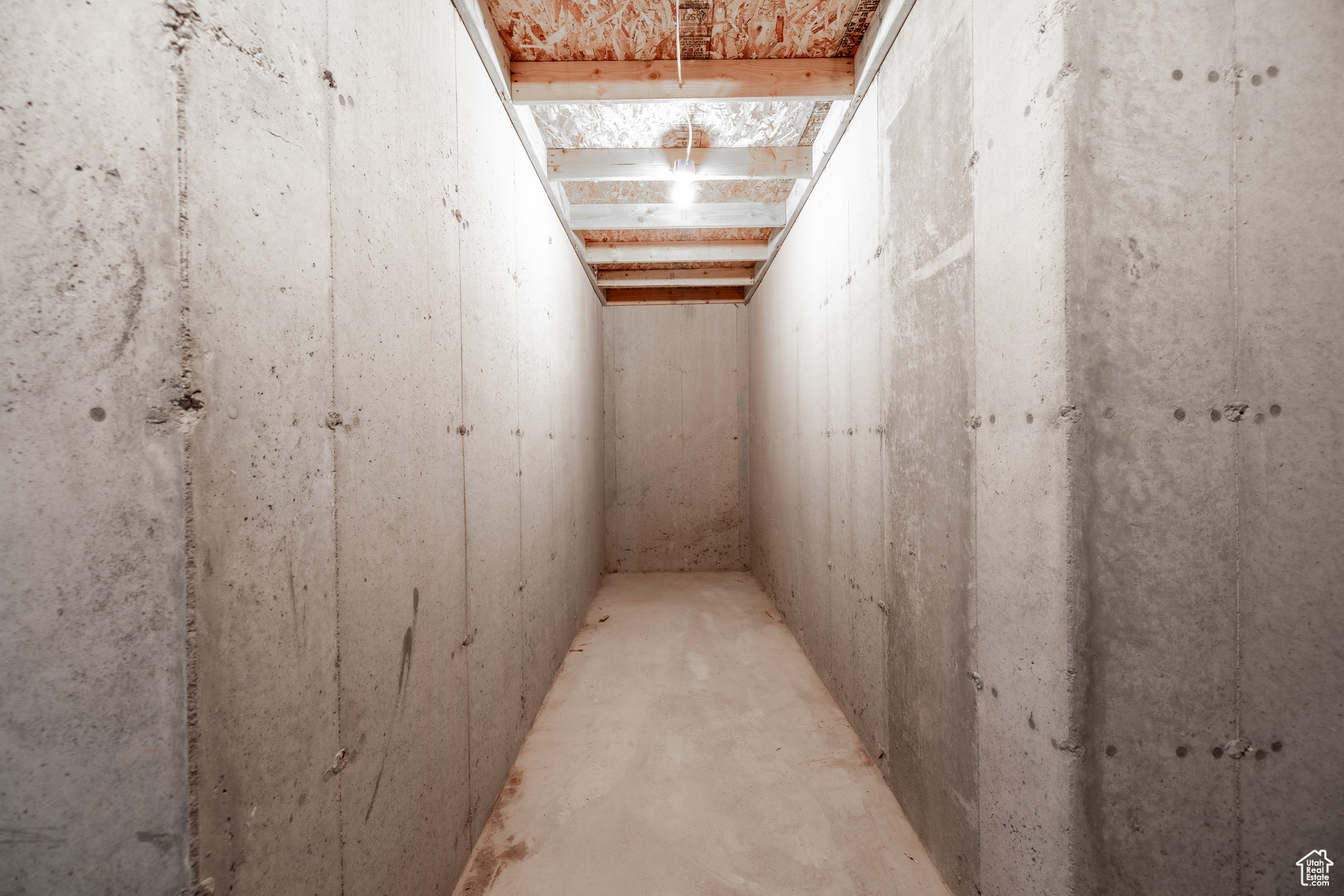 LAKE VIEW ESTATE - Residential