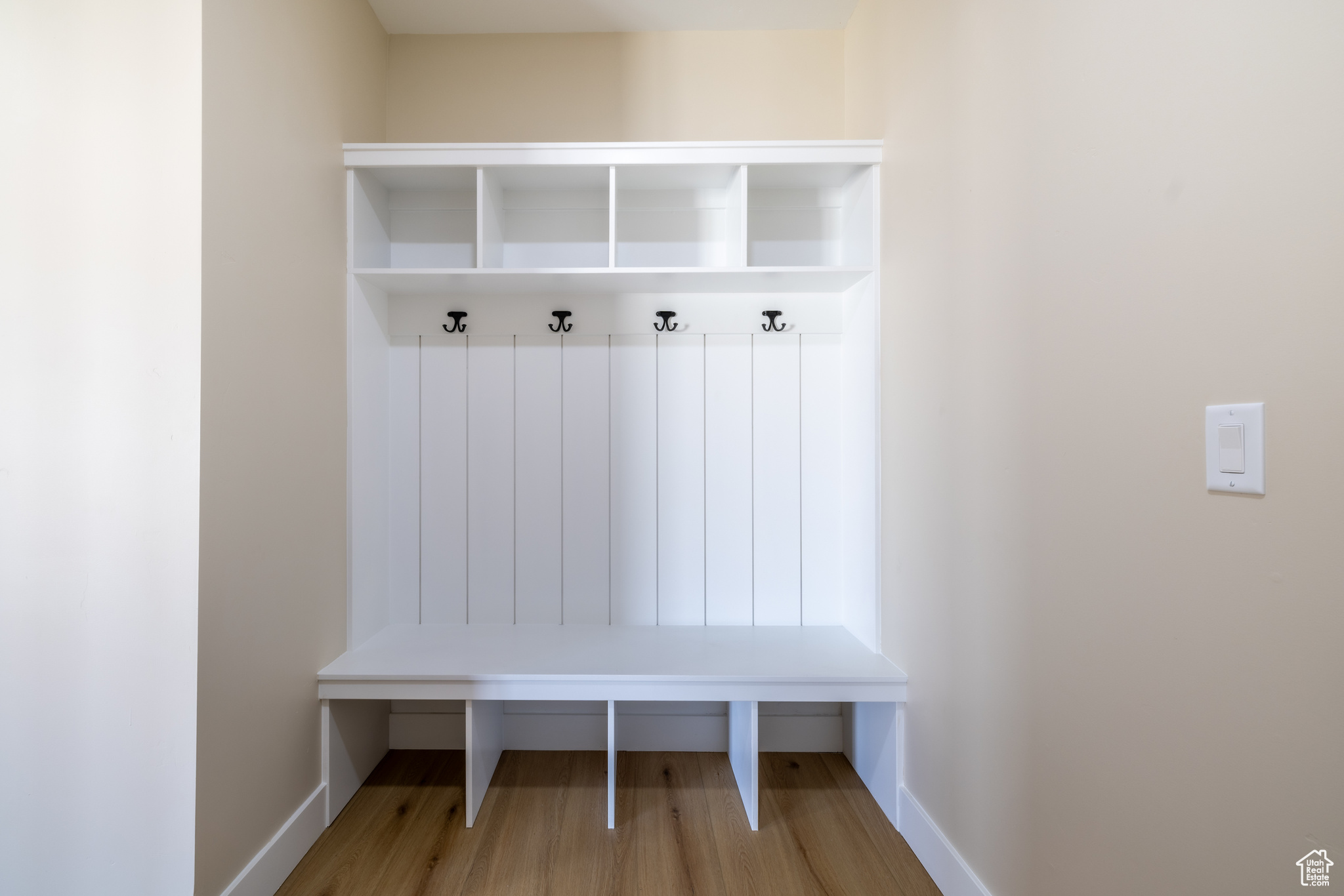 LAKE VIEW ESTATE - Residential