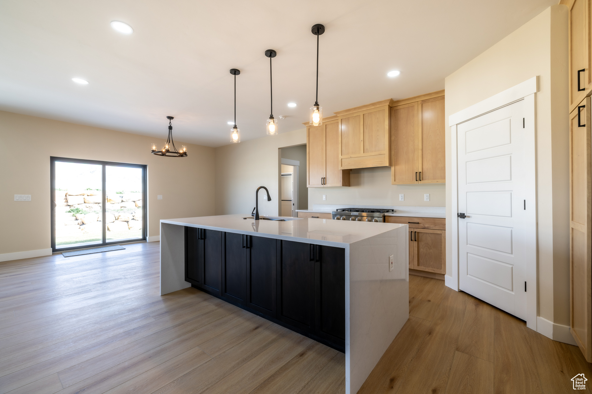 LAKE VIEW ESTATE - Residential