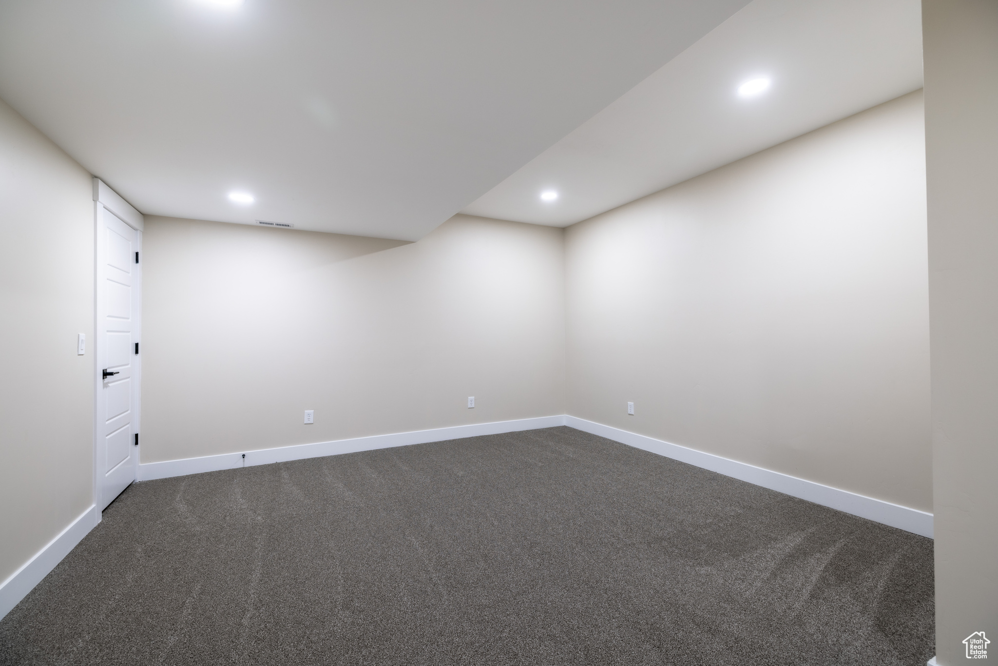 LAKE VIEW ESTATE - Residential