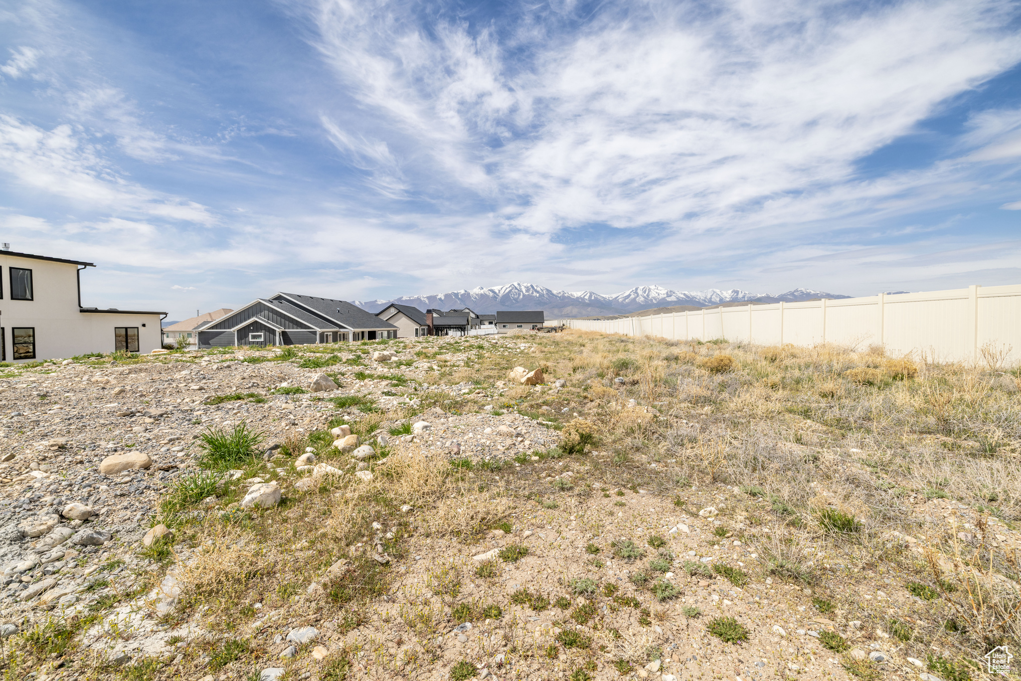 LAKE VIEW ESTATE - Residential