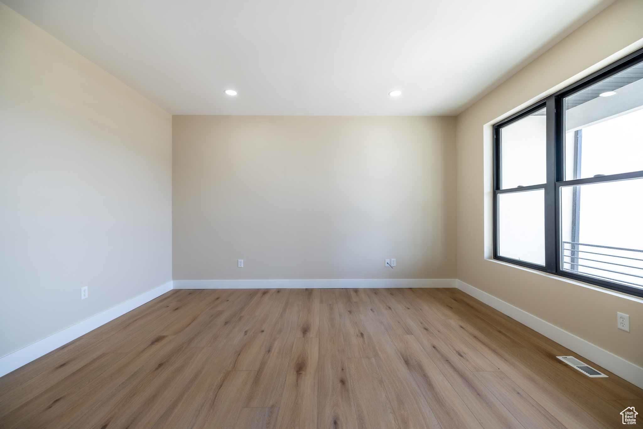 LAKE VIEW ESTATE - Residential