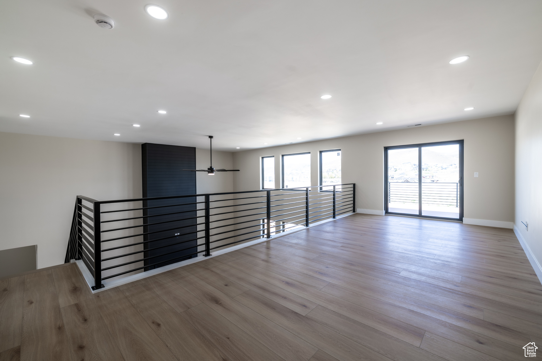 LAKE VIEW ESTATE - Residential