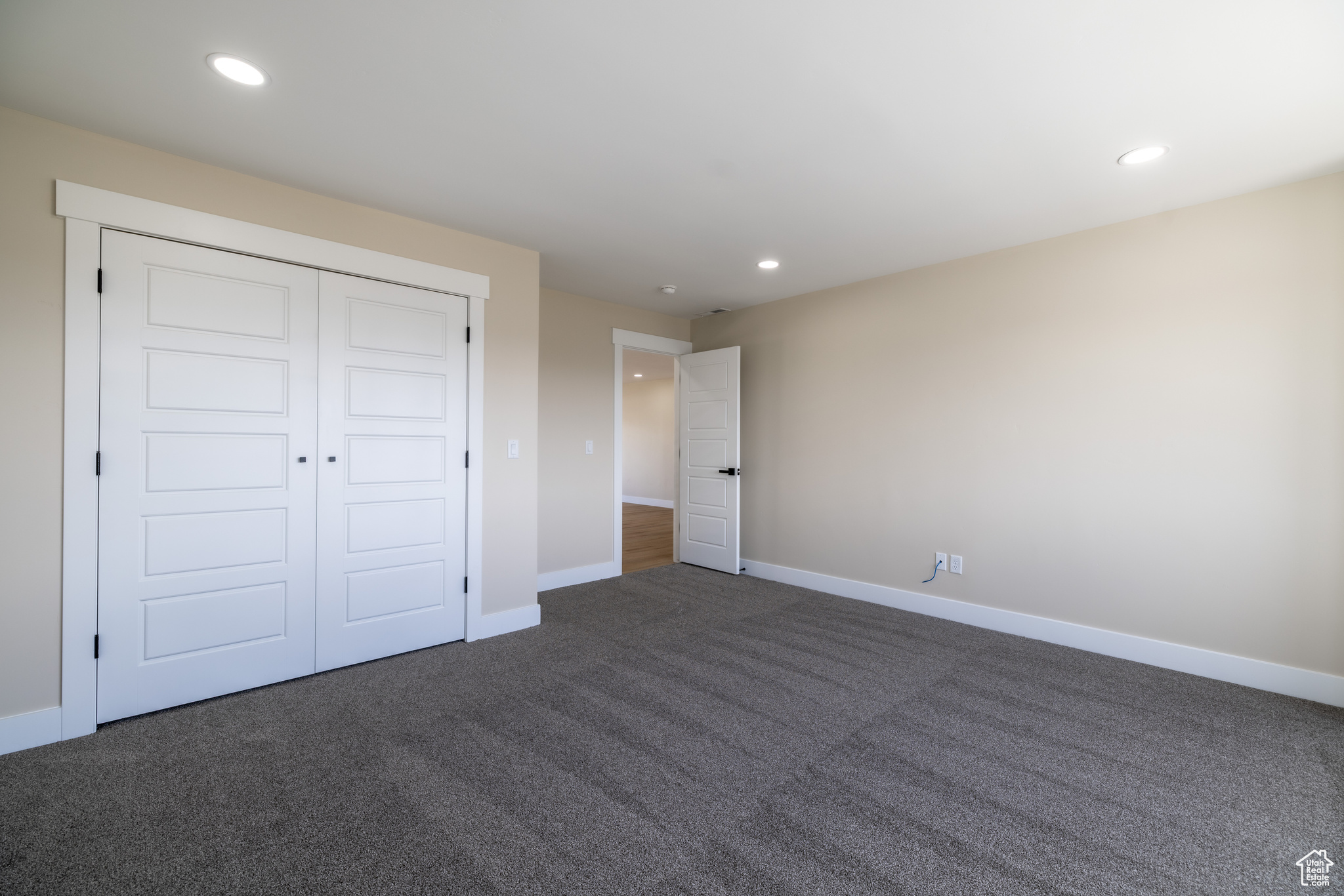 LAKE VIEW ESTATE - Residential