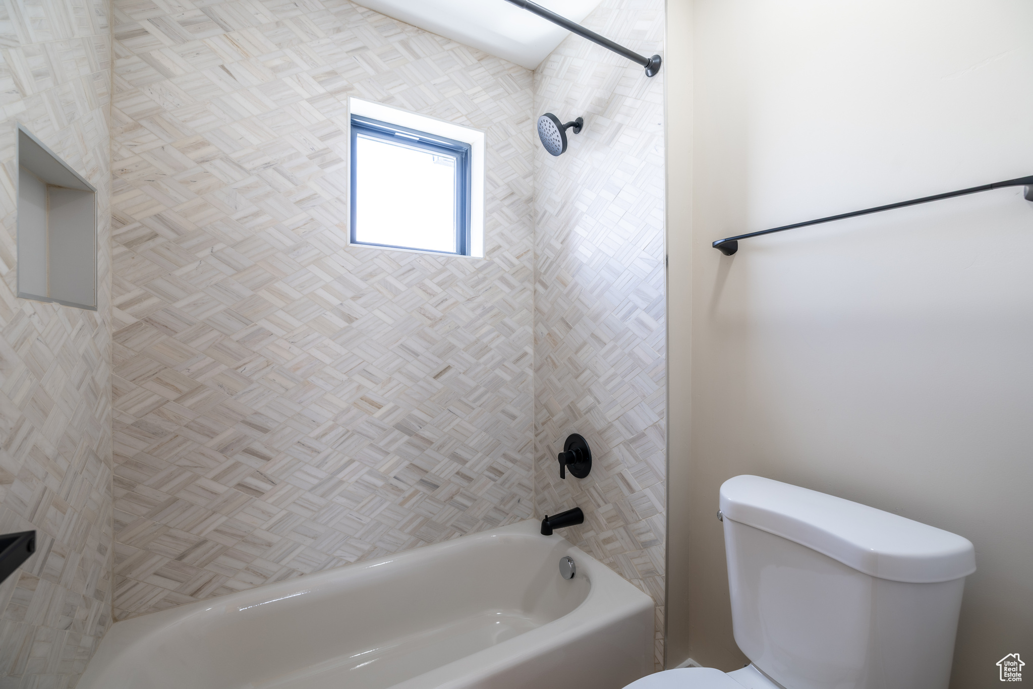 LAKE VIEW ESTATE - Residential