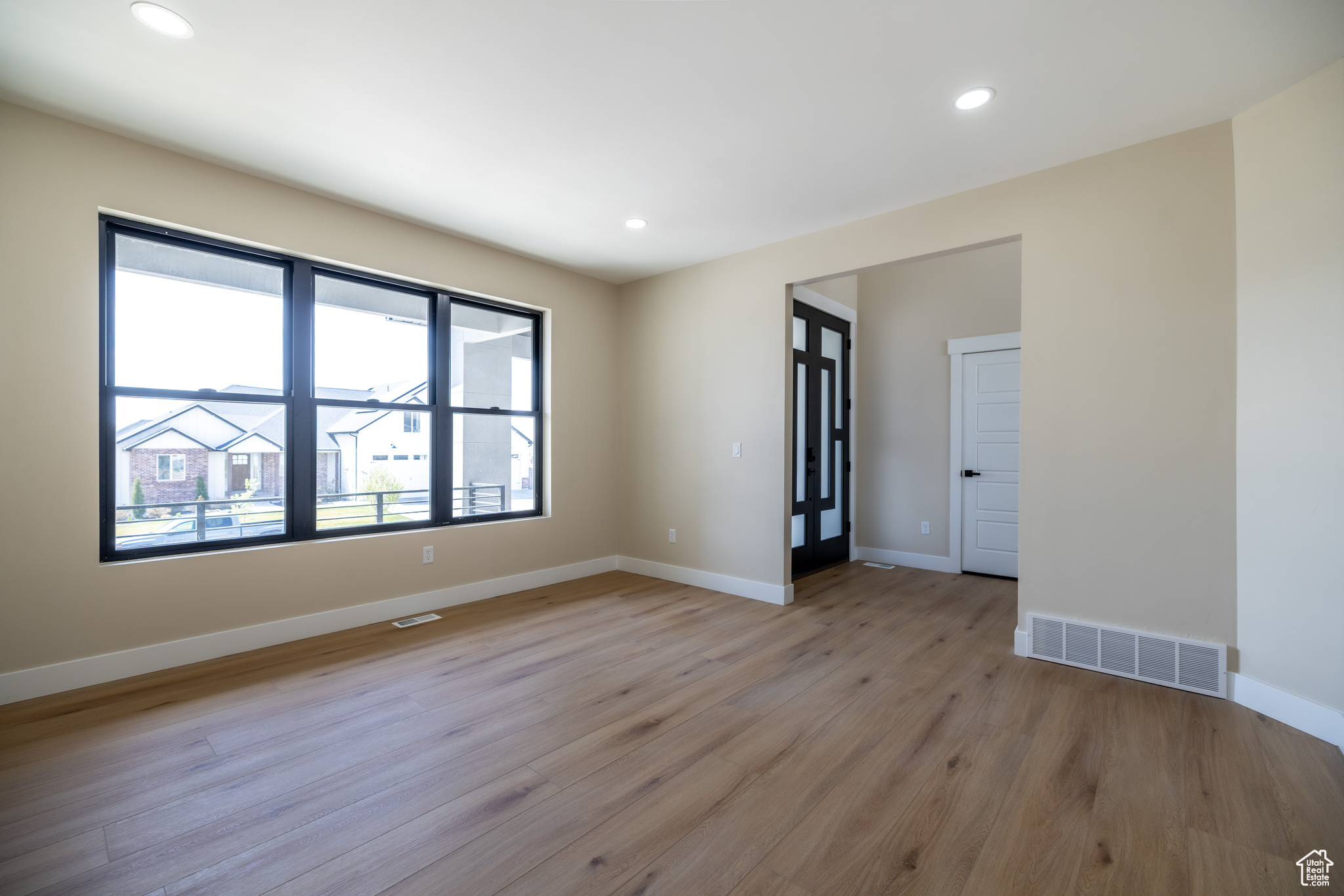 LAKE VIEW ESTATE - Residential