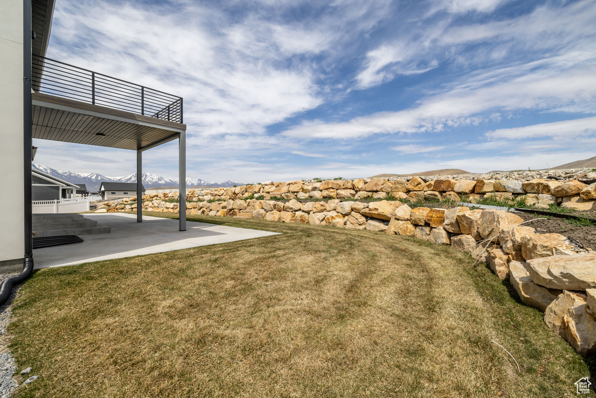 LAKE VIEW ESTATE - Residential