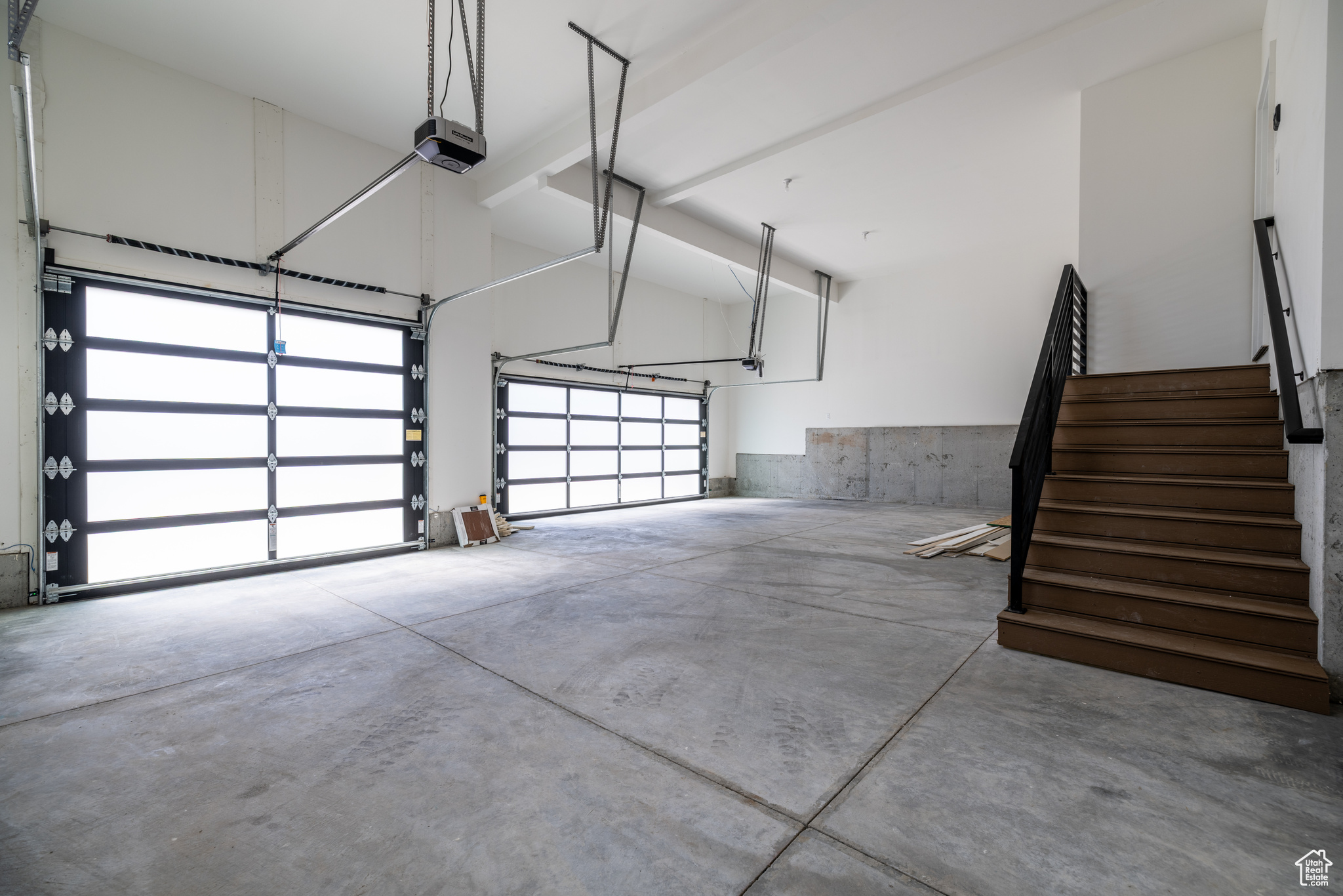 LAKE VIEW ESTATE - Residential