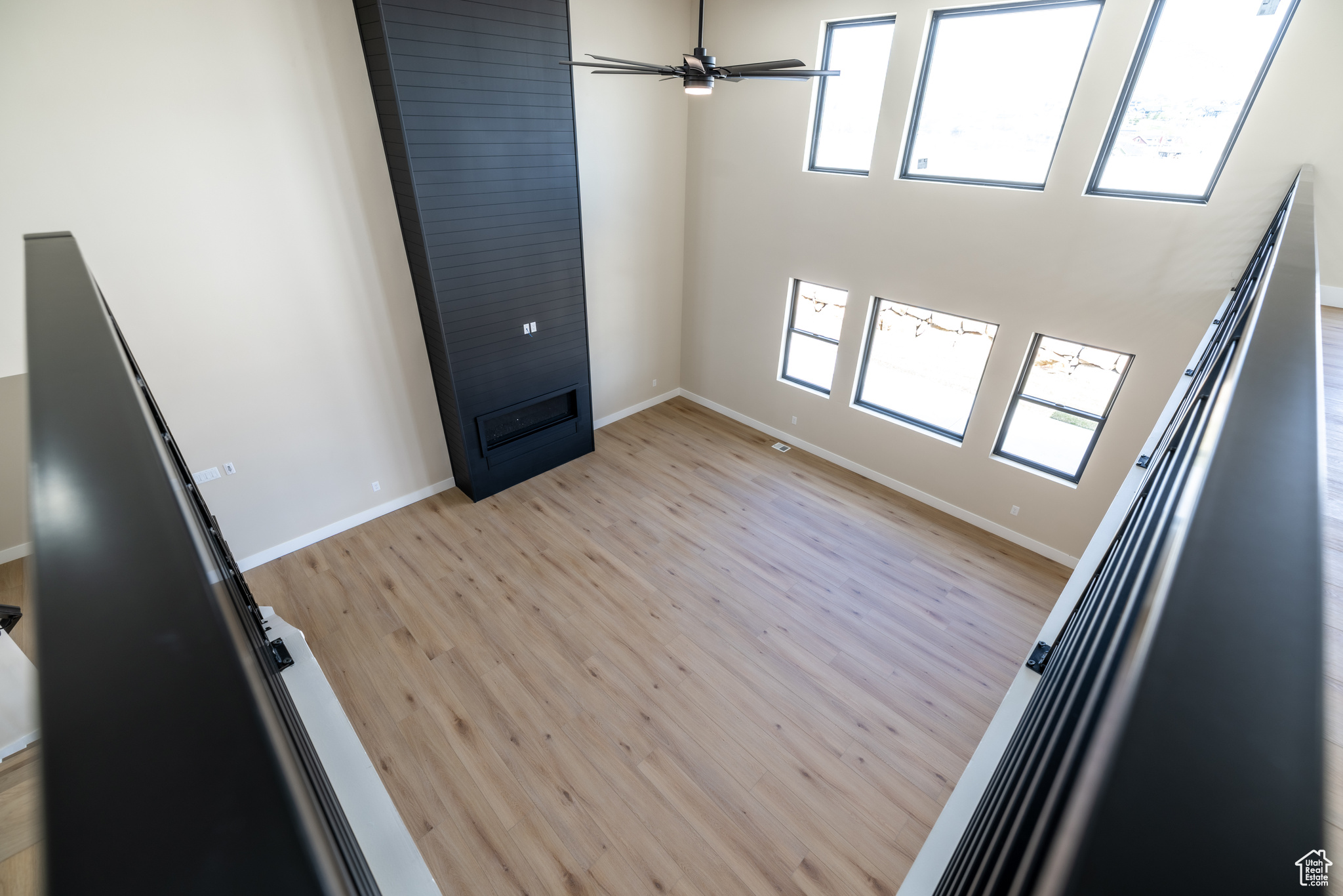 LAKE VIEW ESTATE - Residential