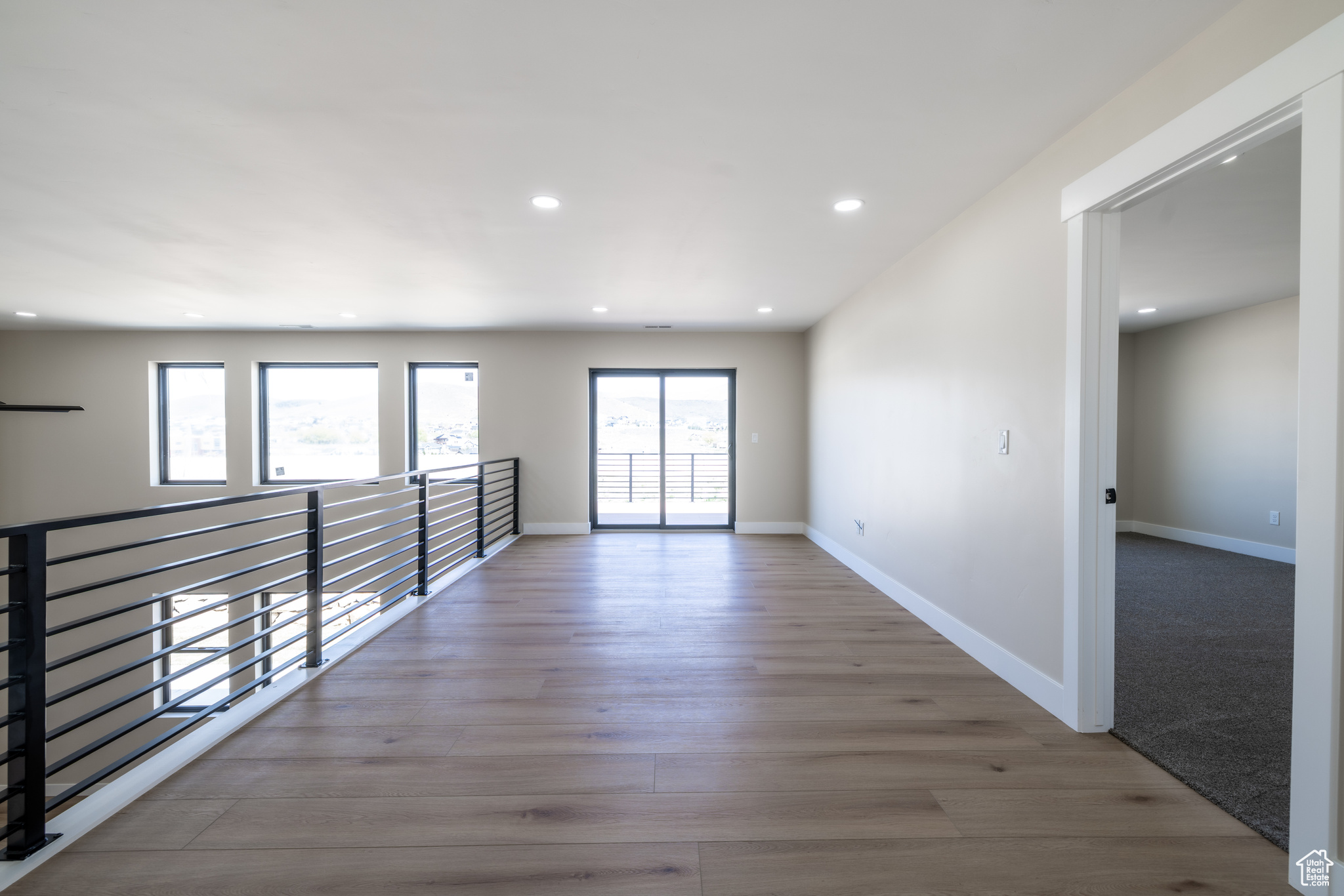 LAKE VIEW ESTATE - Residential