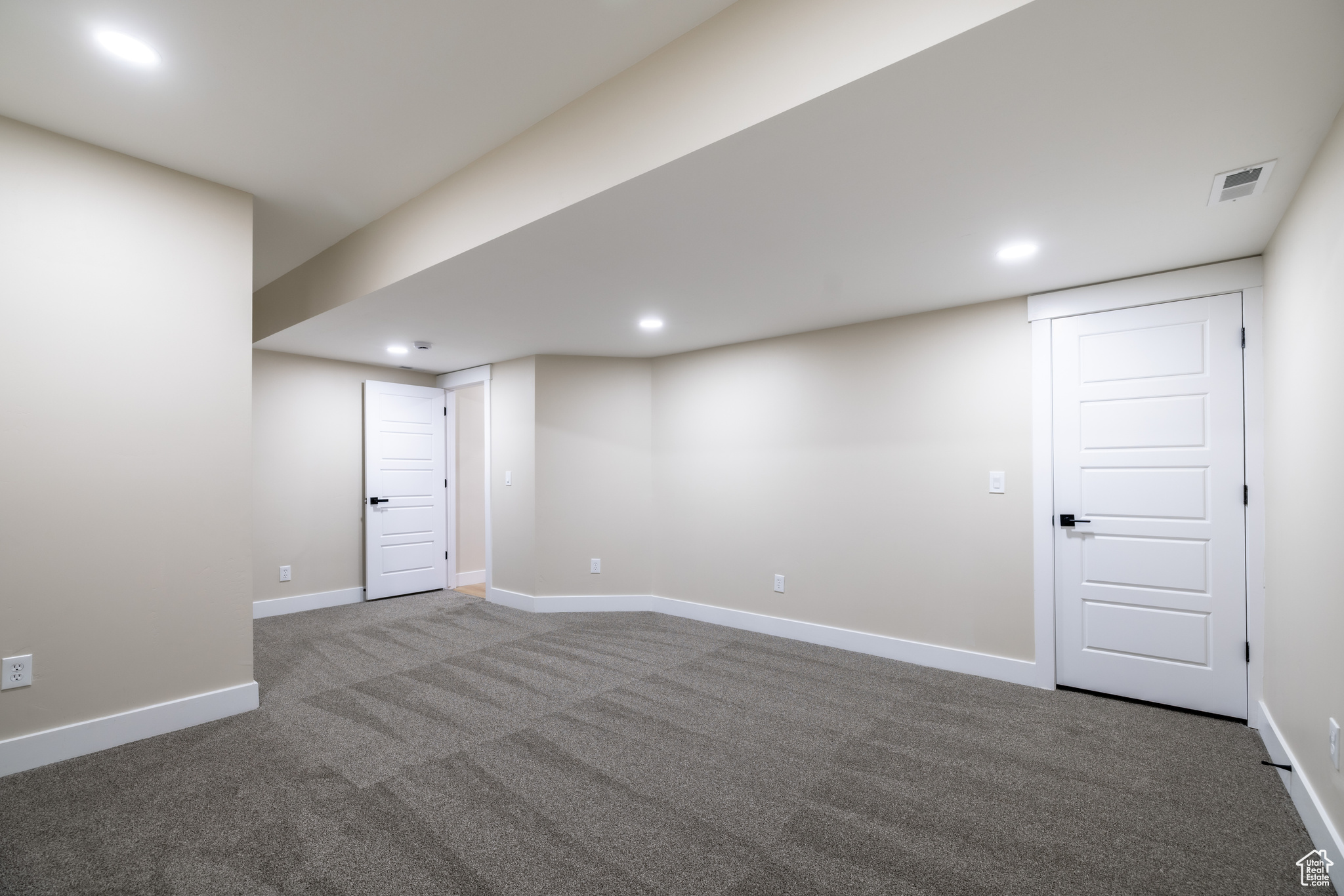 LAKE VIEW ESTATE - Residential