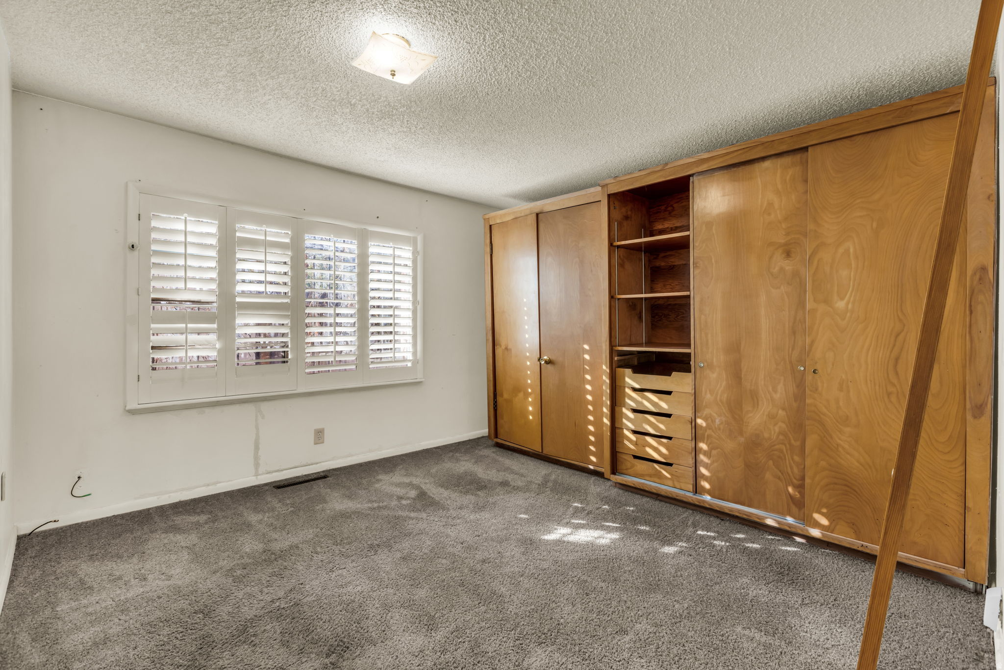 CAPITOL - Residential