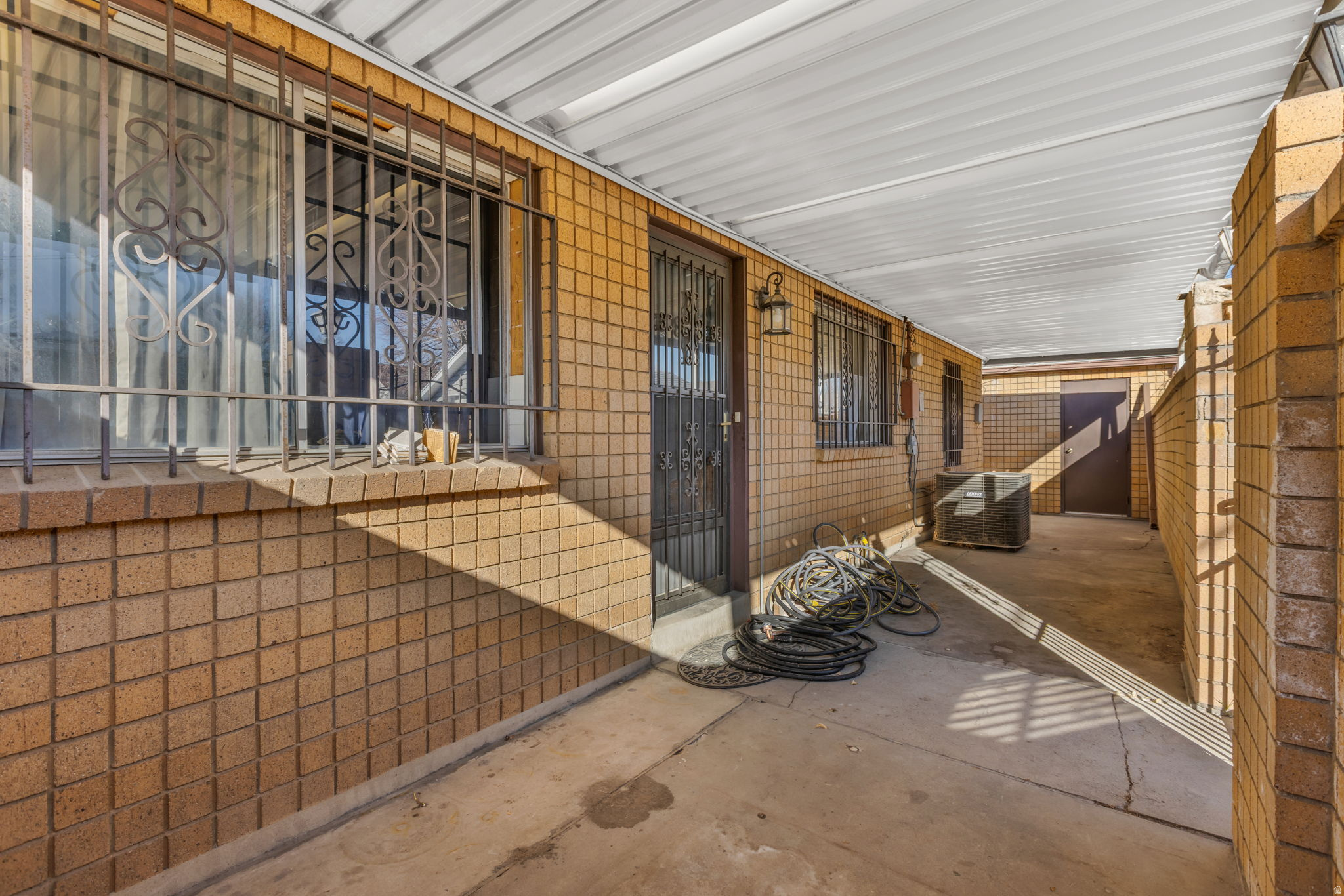 CAPITOL - Residential