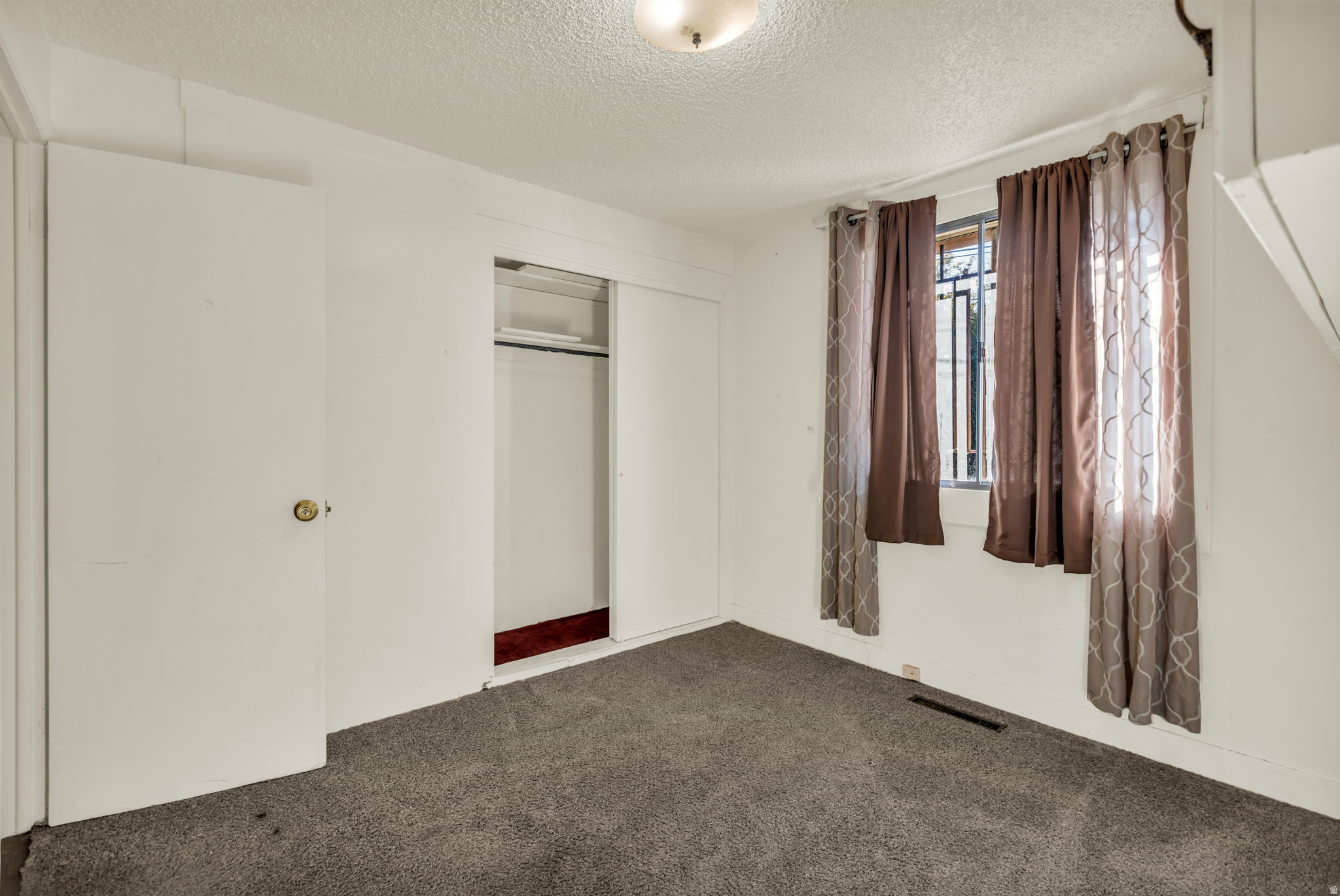 CAPITOL - Residential