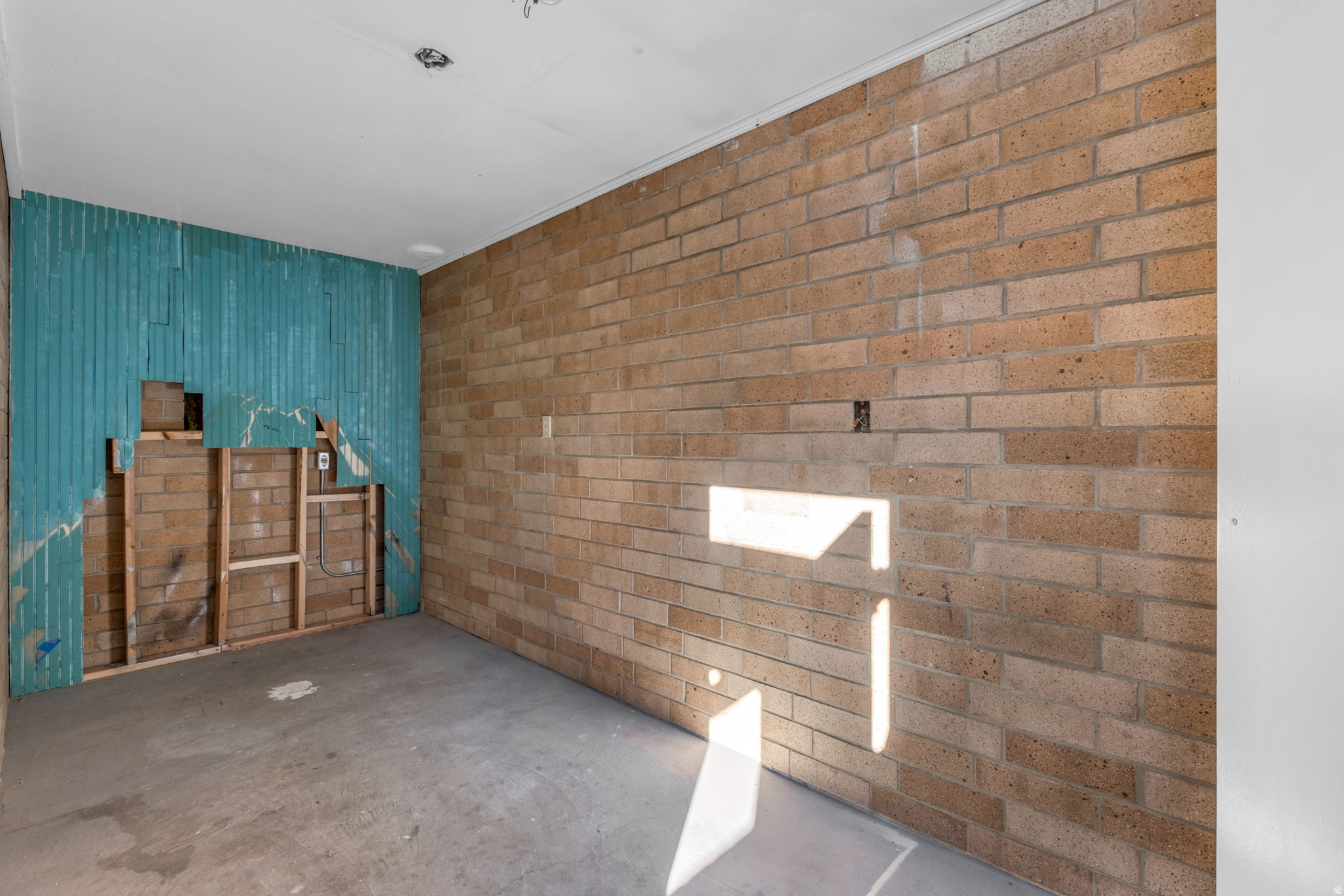 CAPITOL - Residential