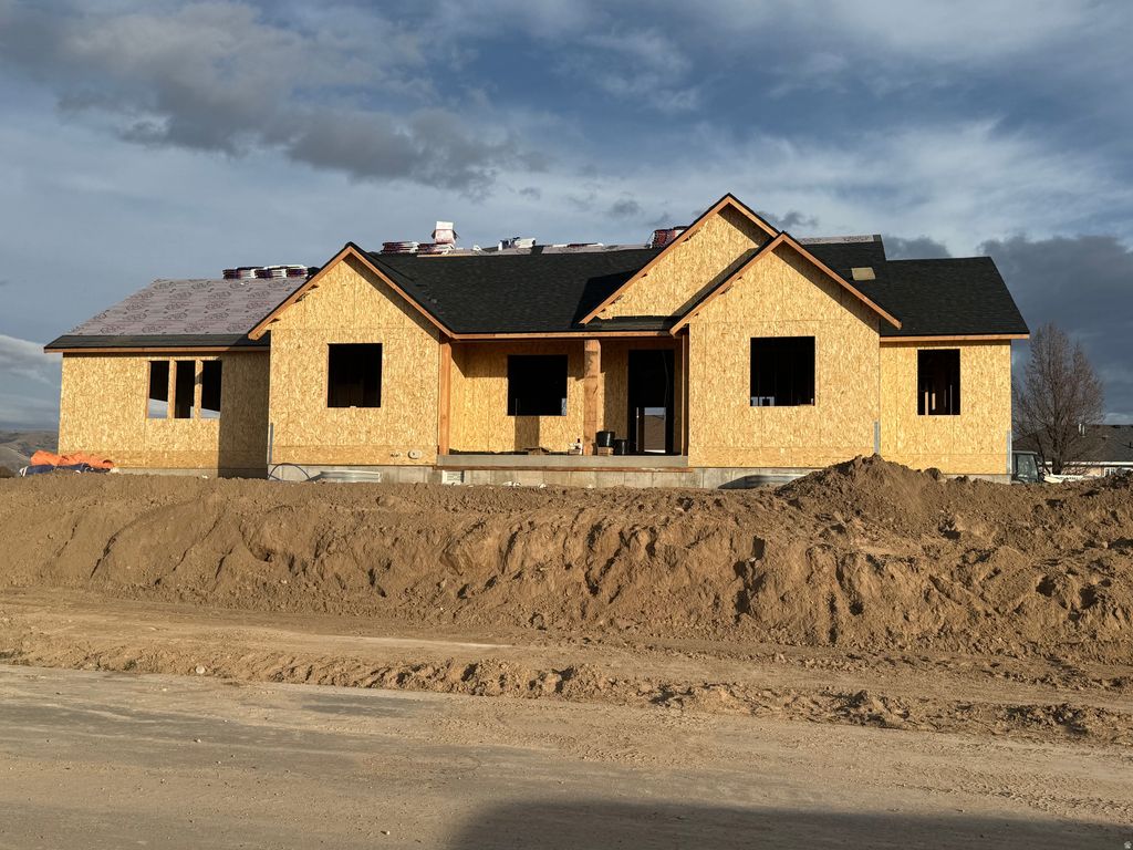 Photo of 816 S 1100 E, Preston, ID 83263 (MLS # 2113100)