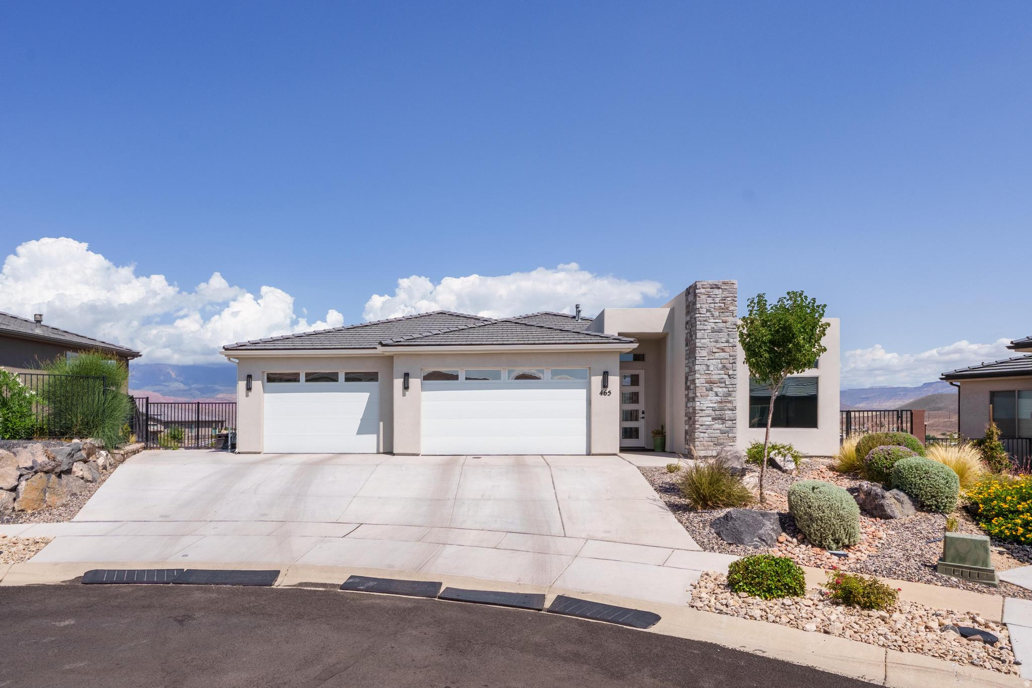 ZION VISTA - Residential