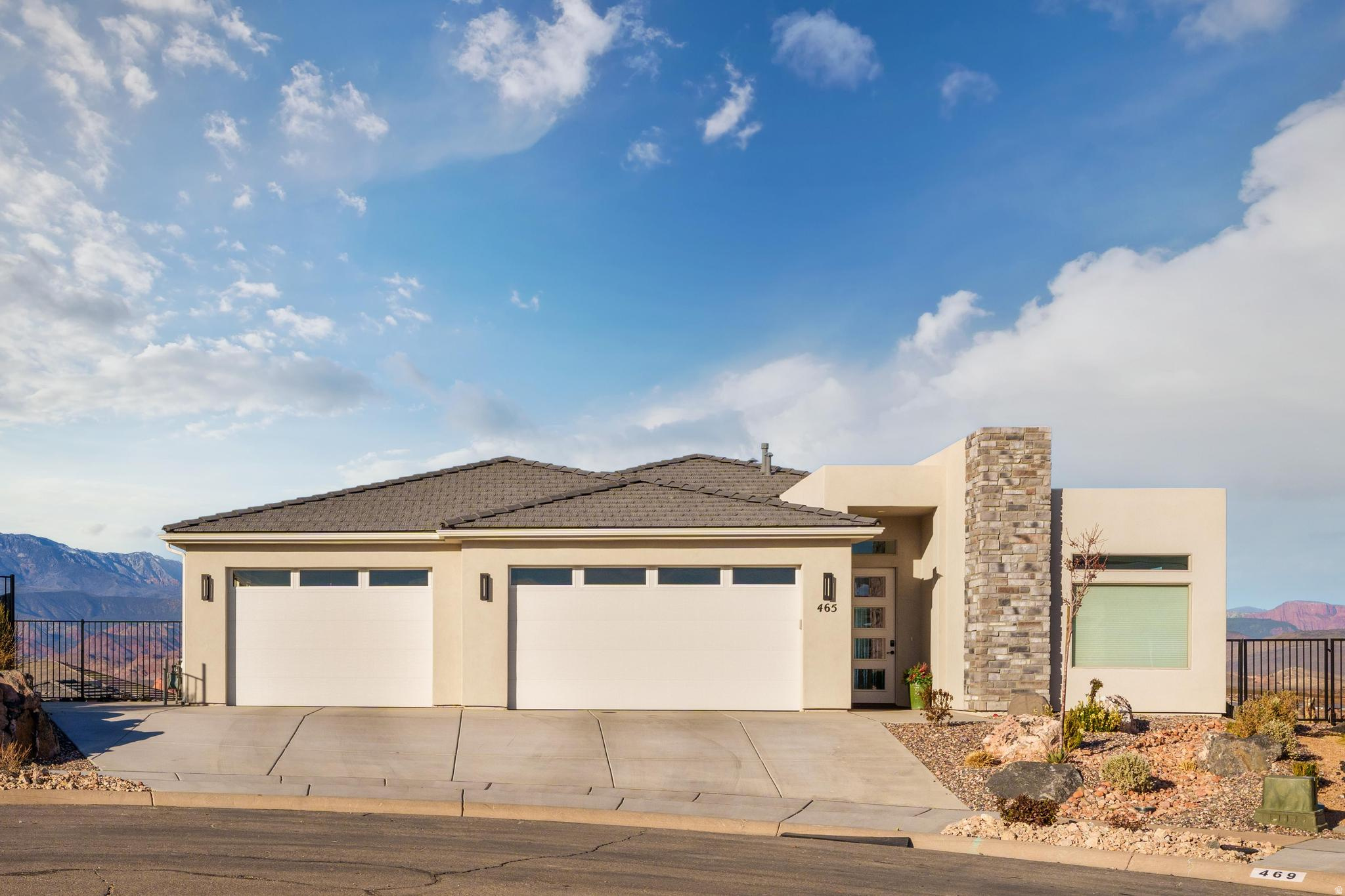 ZION VISTA - Residential