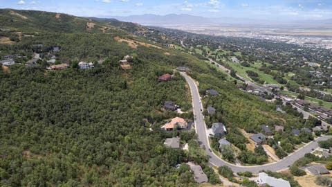Tiny photo for 2461 S MAPLE HILLS DR E #24, Bountiful, UT 84010 (MLS # 2179165)