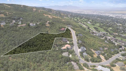 Tiny photo for 2461 S MAPLE HILLS DR E #24, Bountiful, UT 84010 (MLS # 2179165)