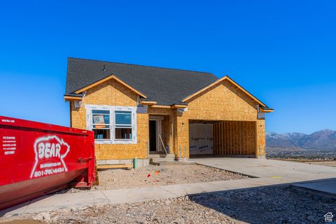 Photo of 1522 W RUSSO DR #706, Saratoga Springs, UT 84045 (MLS # 2110927)