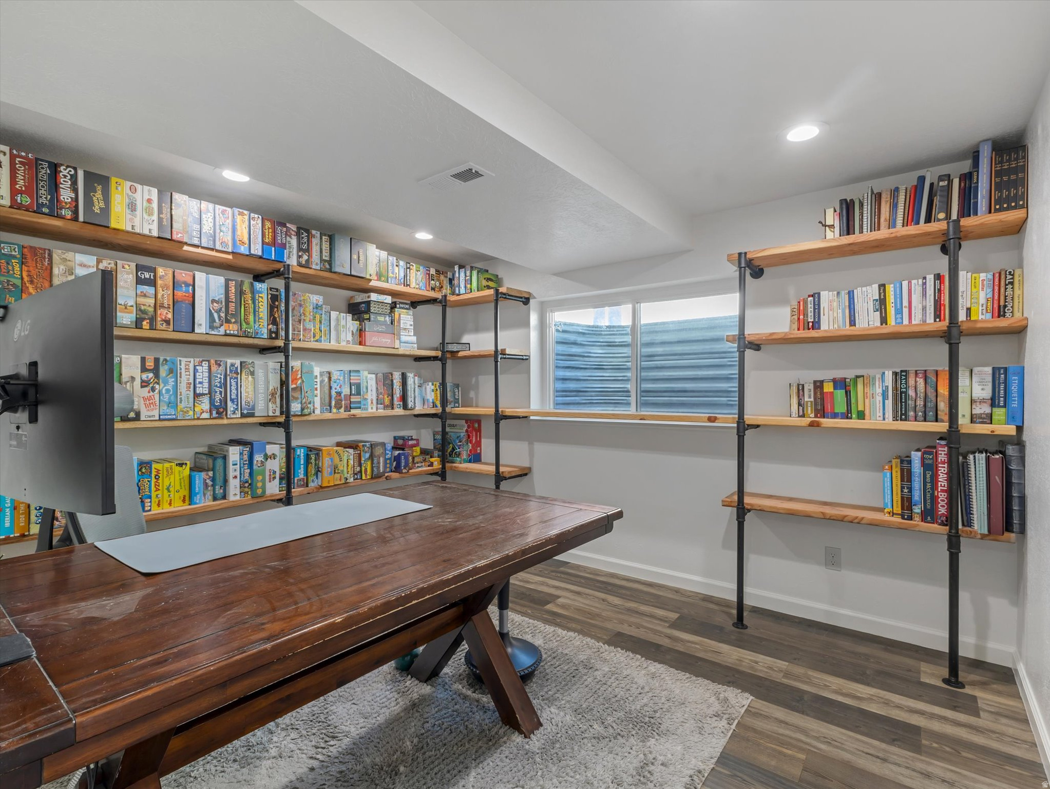 PLEASANT HILLS - Residential